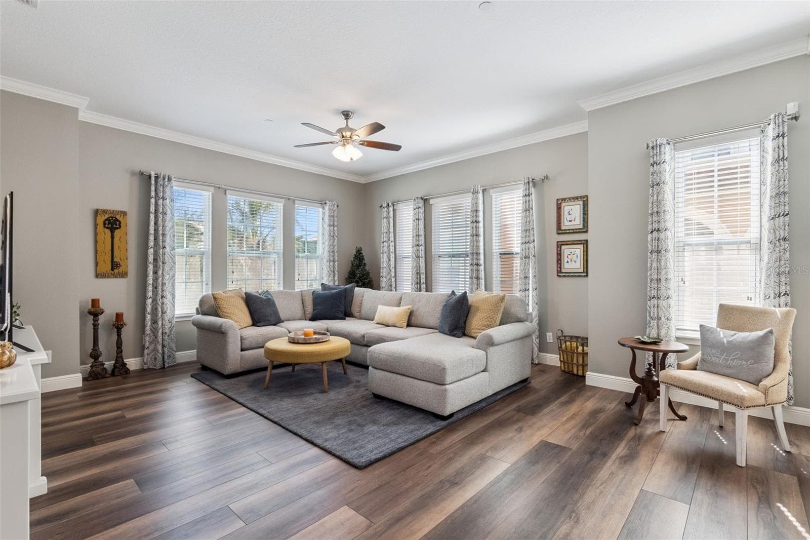 Living room - 900 LOBELIA DR, LAKE MARY