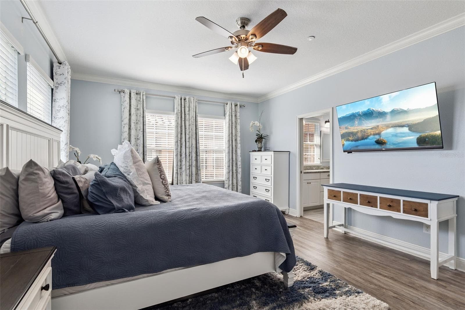 Primary bedroom - 900 LOBELIA DR, LAKE MARY