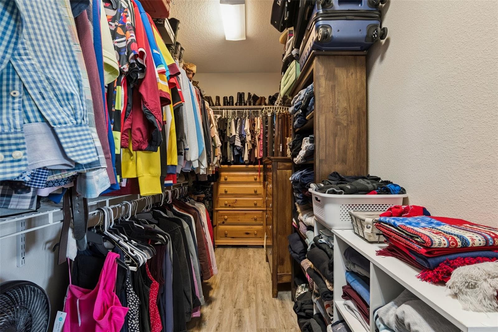 Enlarged primary closet - 900 LOBELIA DR, LAKE MARY