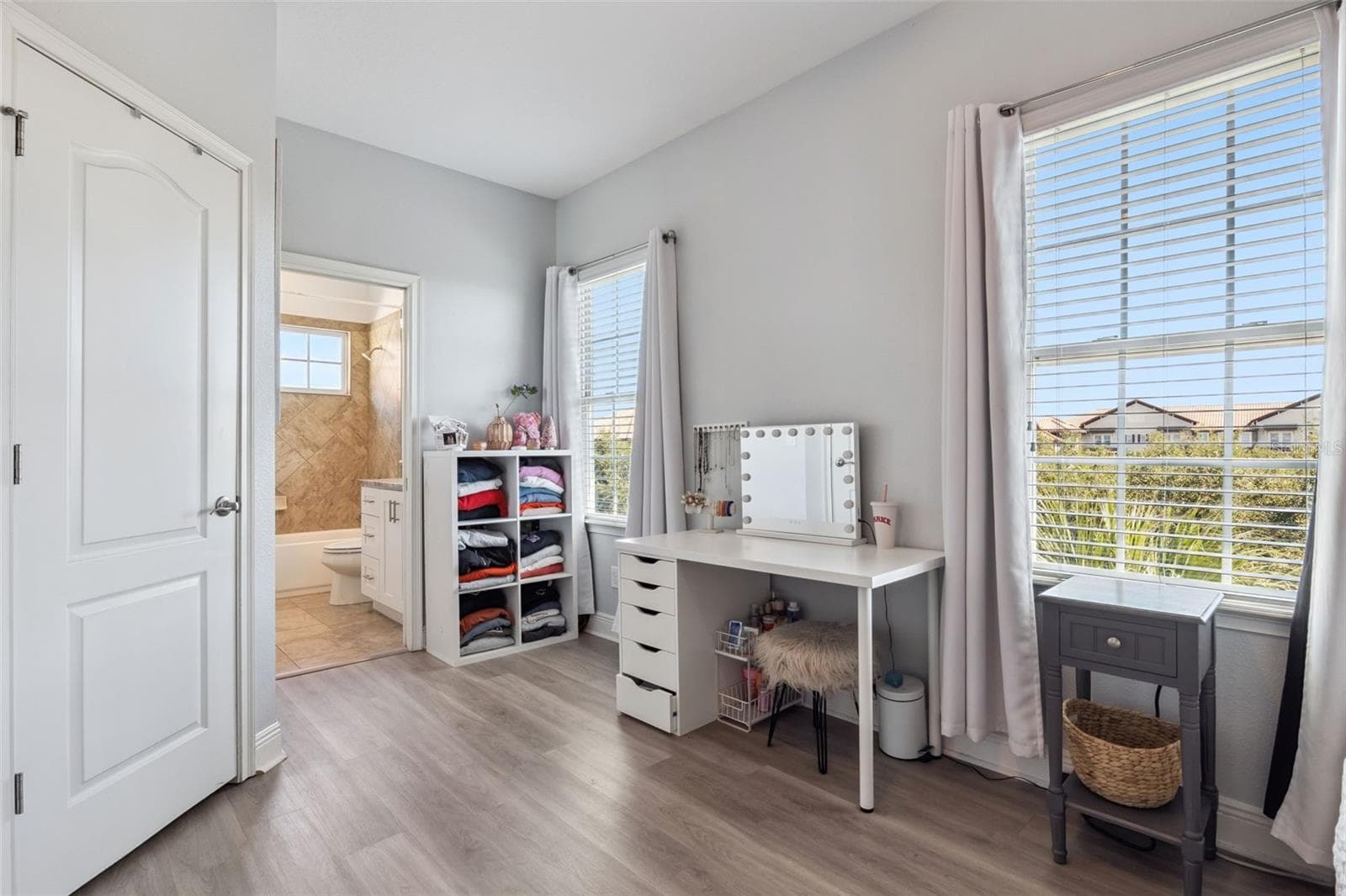Second bedroom with park views - 900 LOBELIA DR, LAKE MARY