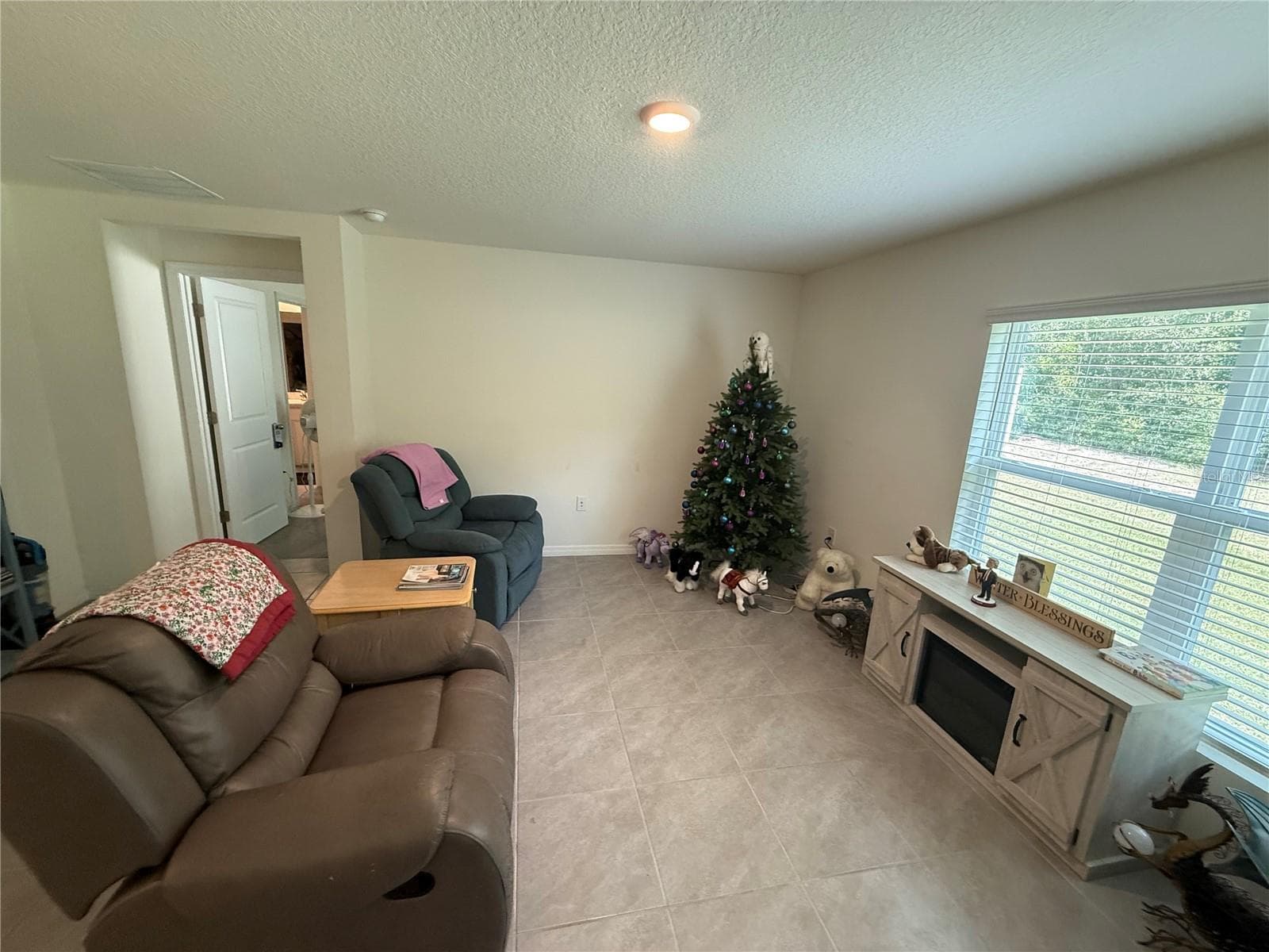 Single Family Residence at 11173 SE 69TH TER, BELLEVIEW, photo 6 of 29