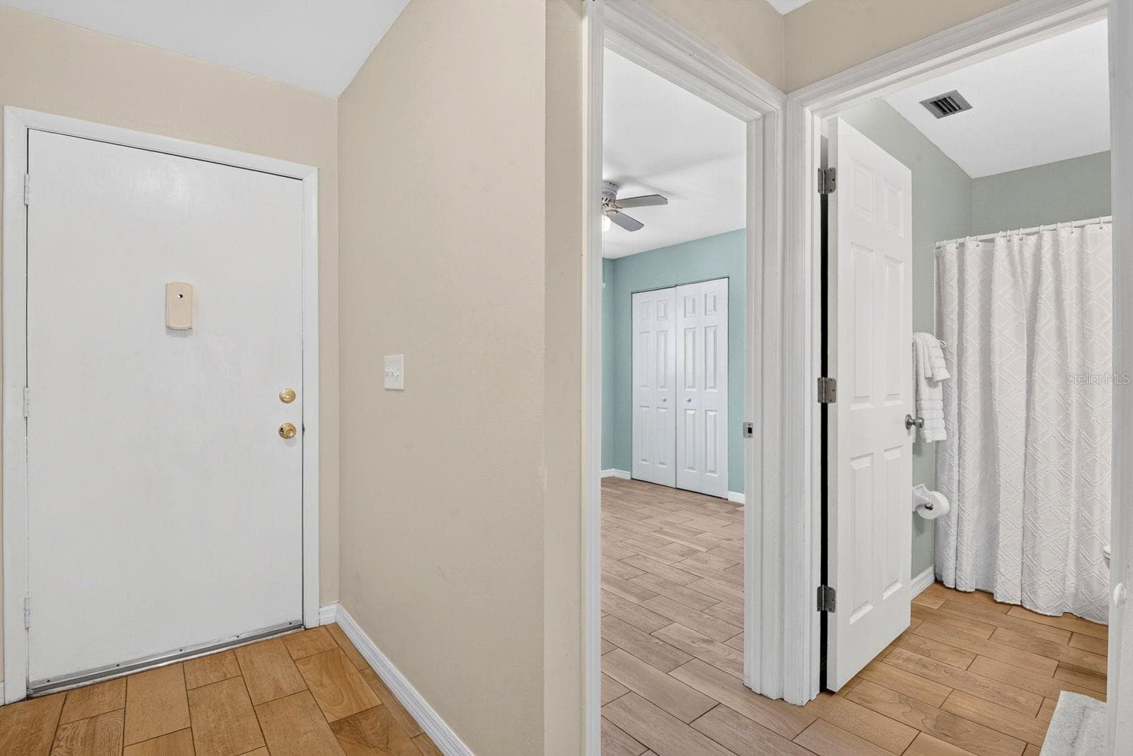 Foyer and Guest Bedroom and Bath - 390 301 BLVD W #10C, BRADENTON