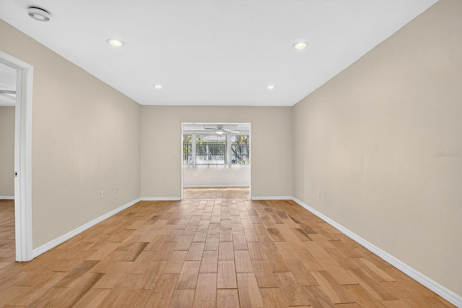 Living/Dining Room - 390 301 BLVD W #10C, BRADENTON