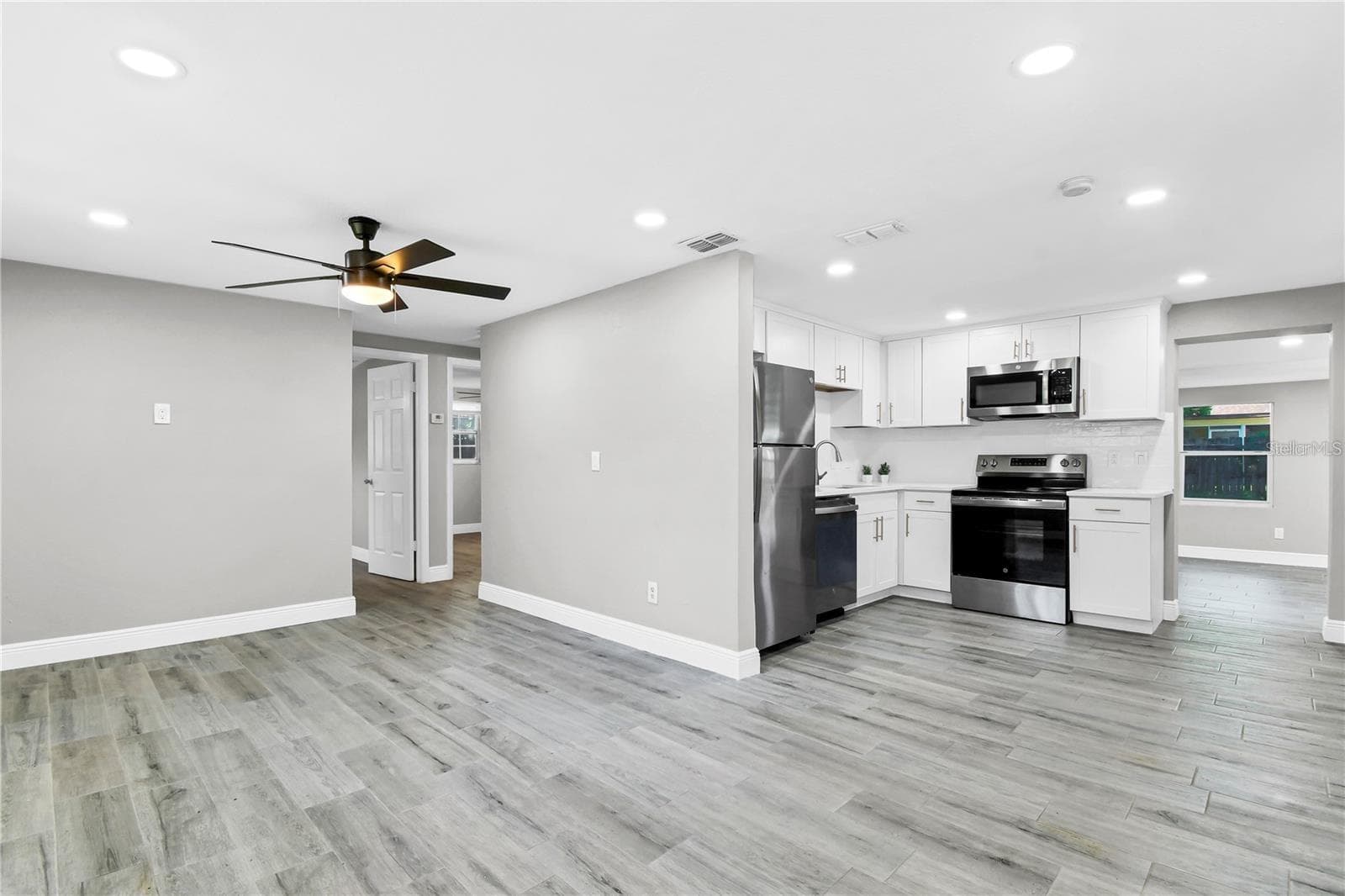 Single Family Residence at TOWN OF CITRUS PARK, TAMPA, photo 5 of 23