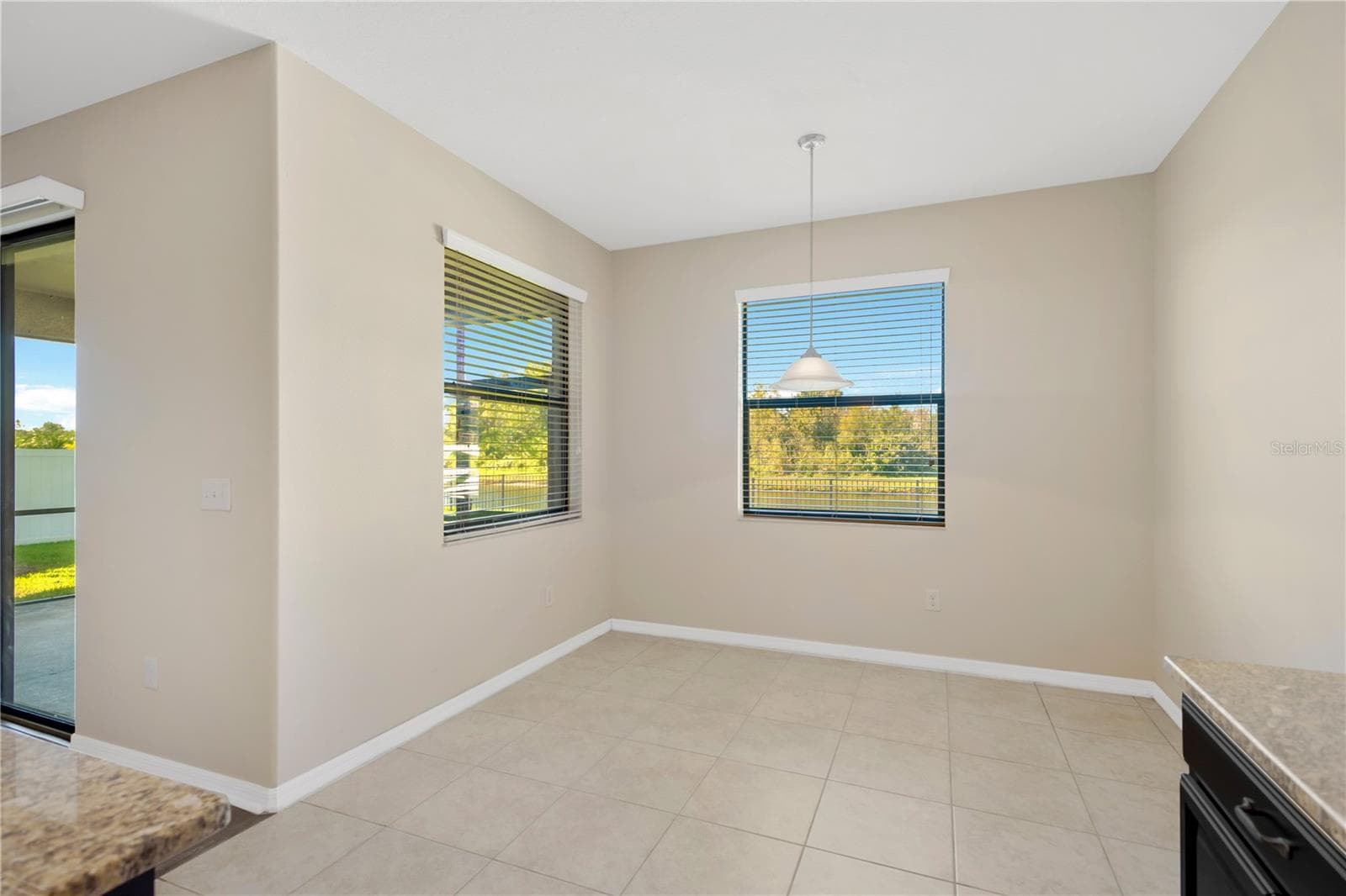 Single Family Residence at 11603 SUNBURST MARBLE RD, RIVERVIEW, photo 14 of 54