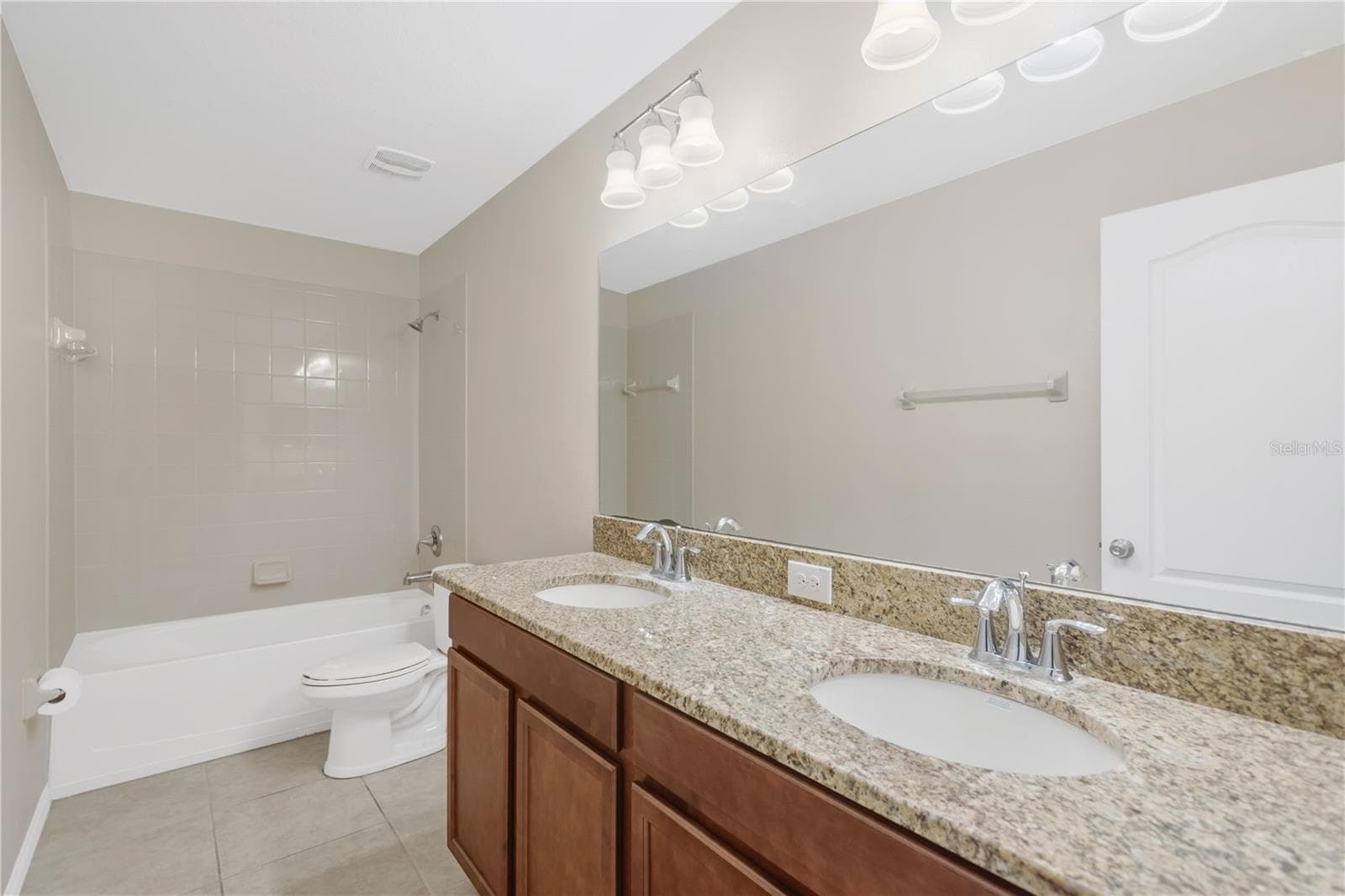 Single Family Residence at 11603 SUNBURST MARBLE RD, RIVERVIEW, photo 23 of 54