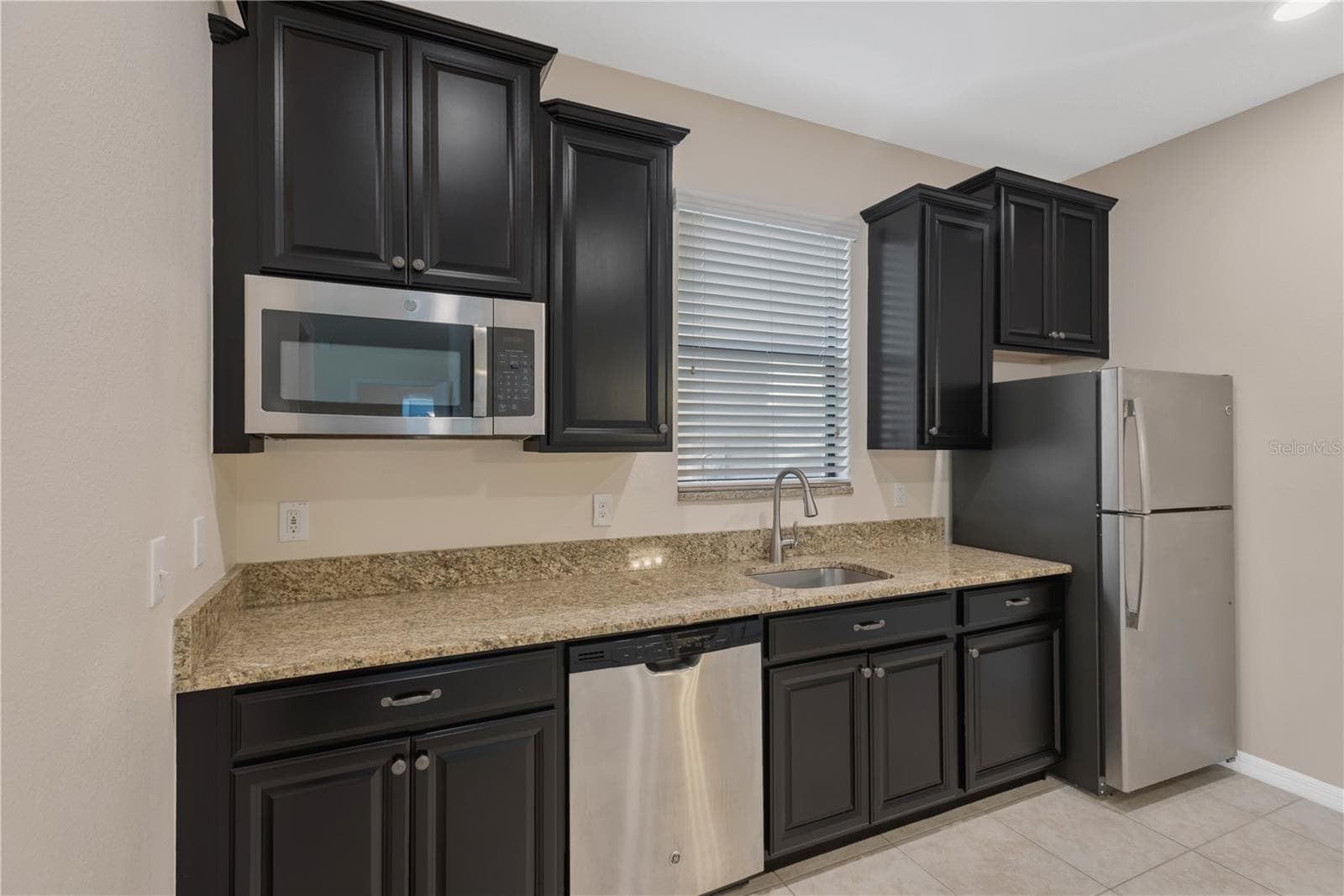 Single Family Residence at 11603 SUNBURST MARBLE RD, RIVERVIEW, photo 38 of 54