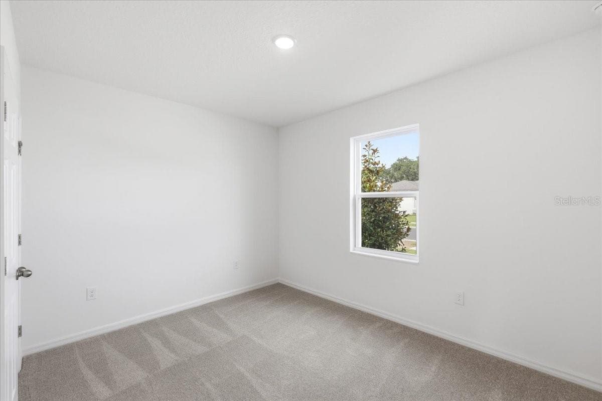Single Family Residence at 143 BOTTLE BRUSH DR, HAINES CITY, photo 3 of 16