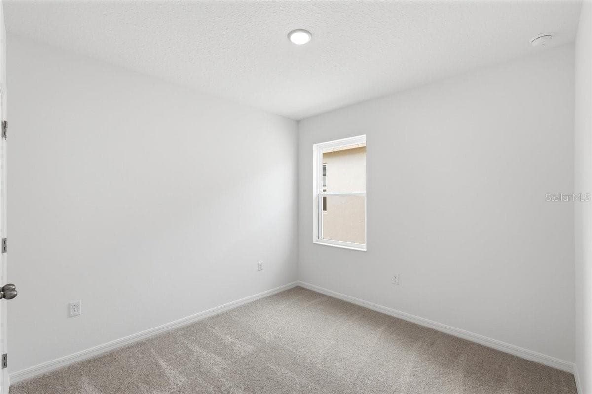 Single Family Residence at 143 BOTTLE BRUSH DR, HAINES CITY, photo 4 of 16