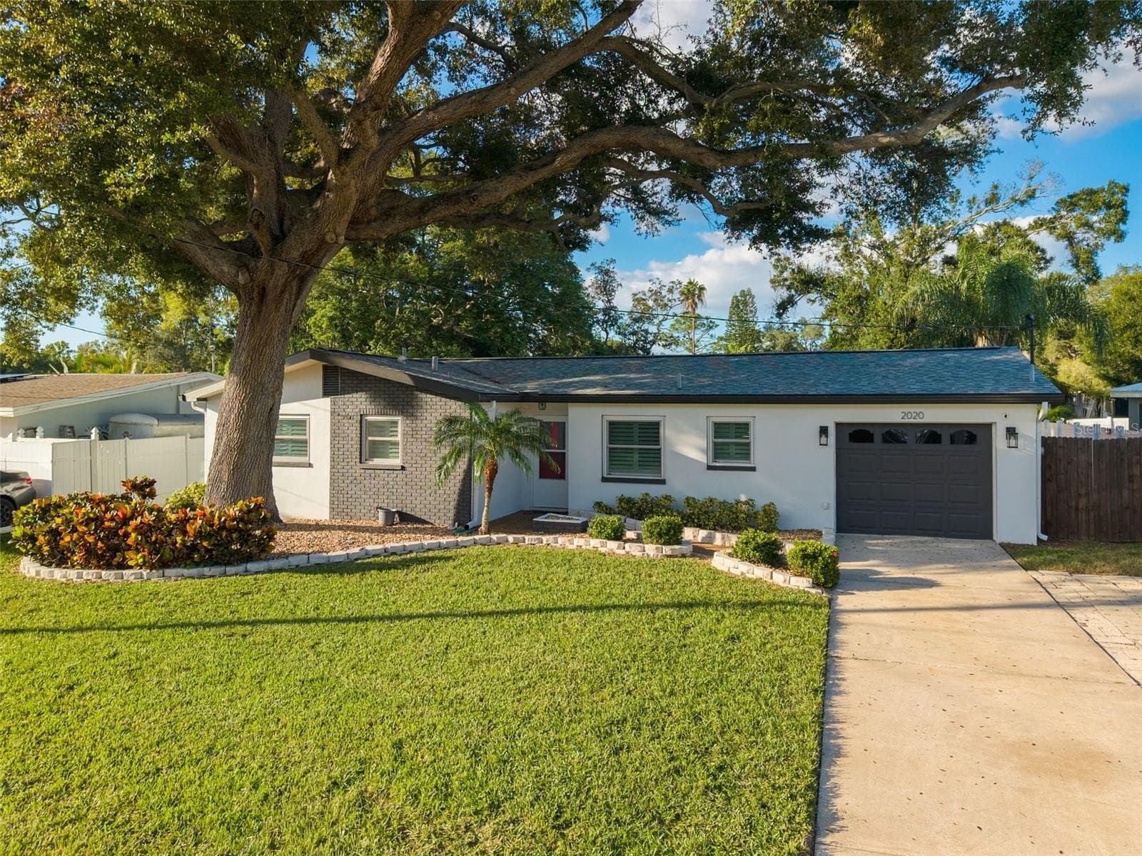 Single Family Residence at 2020 VALLEY DR, DUNEDIN, photo 4 of 35