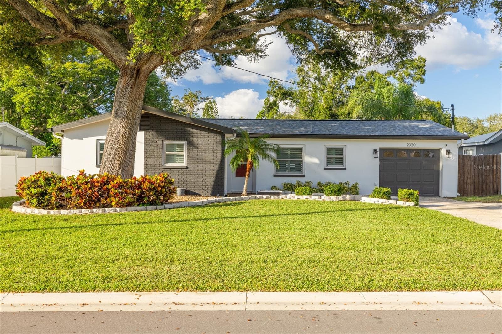 Single Family Residence at 2020 VALLEY DR, DUNEDIN, photo 6 of 35
