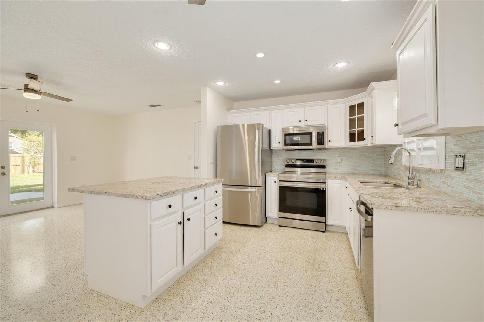 Single Family Residence at 2020 VALLEY DR, DUNEDIN, photo 14 of 35