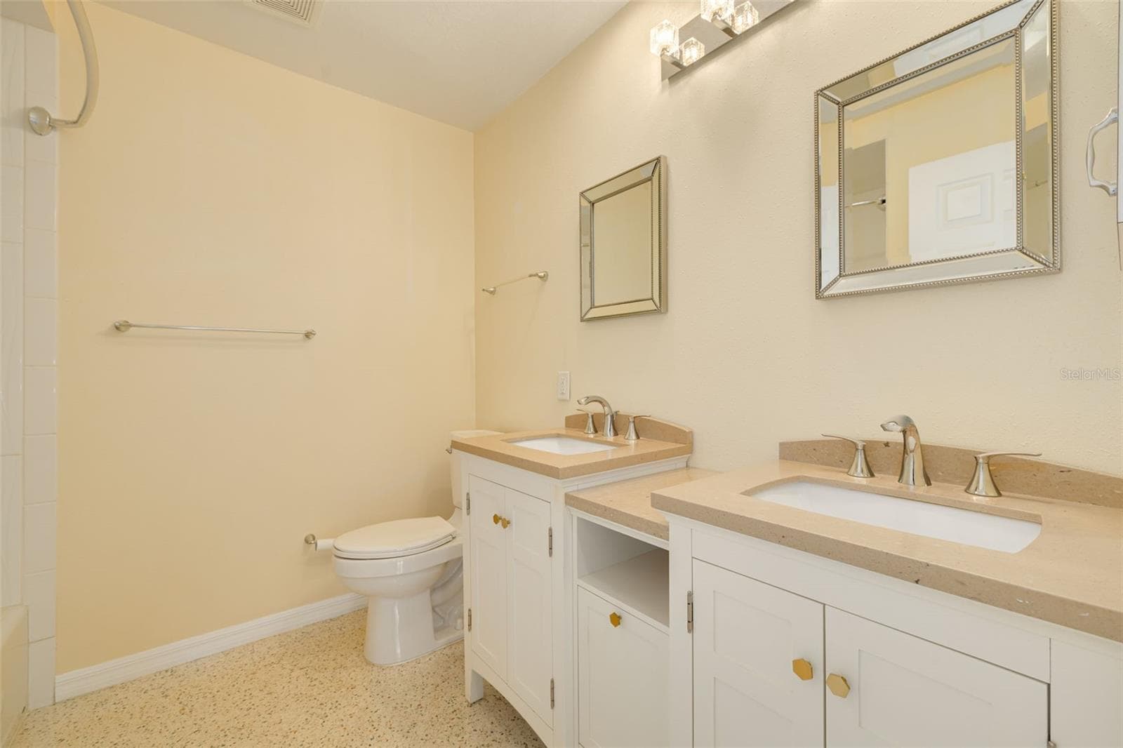 Single Family Residence at 2020 VALLEY DR, DUNEDIN, photo 27 of 35