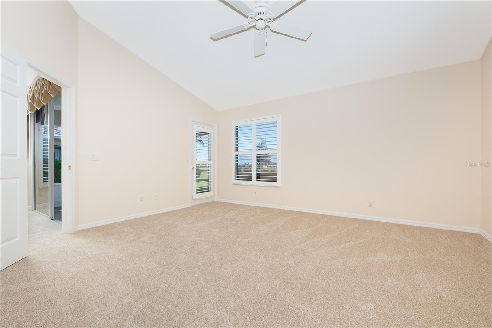 Upgraded Window Coverings - 4057 FAIRWAY DR, NORTH PORT