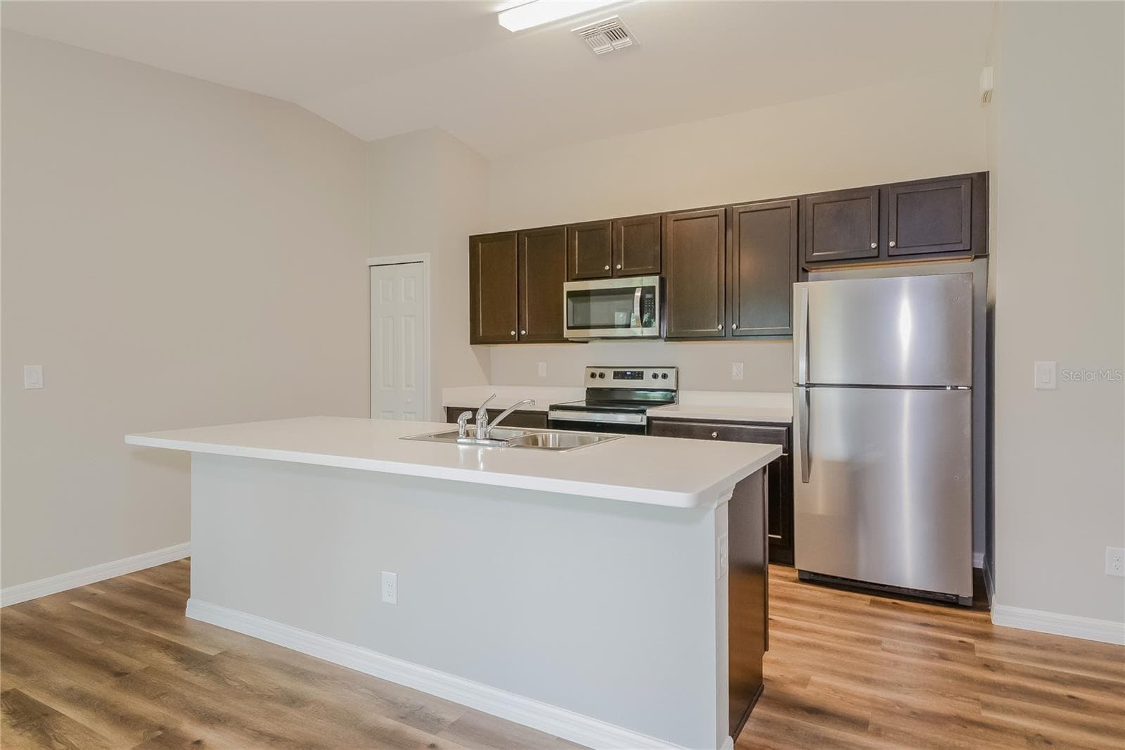 Single Family Residence at 12114 VAN LOON AVE, PORT CHARLOTTE, photo 3 of 15
