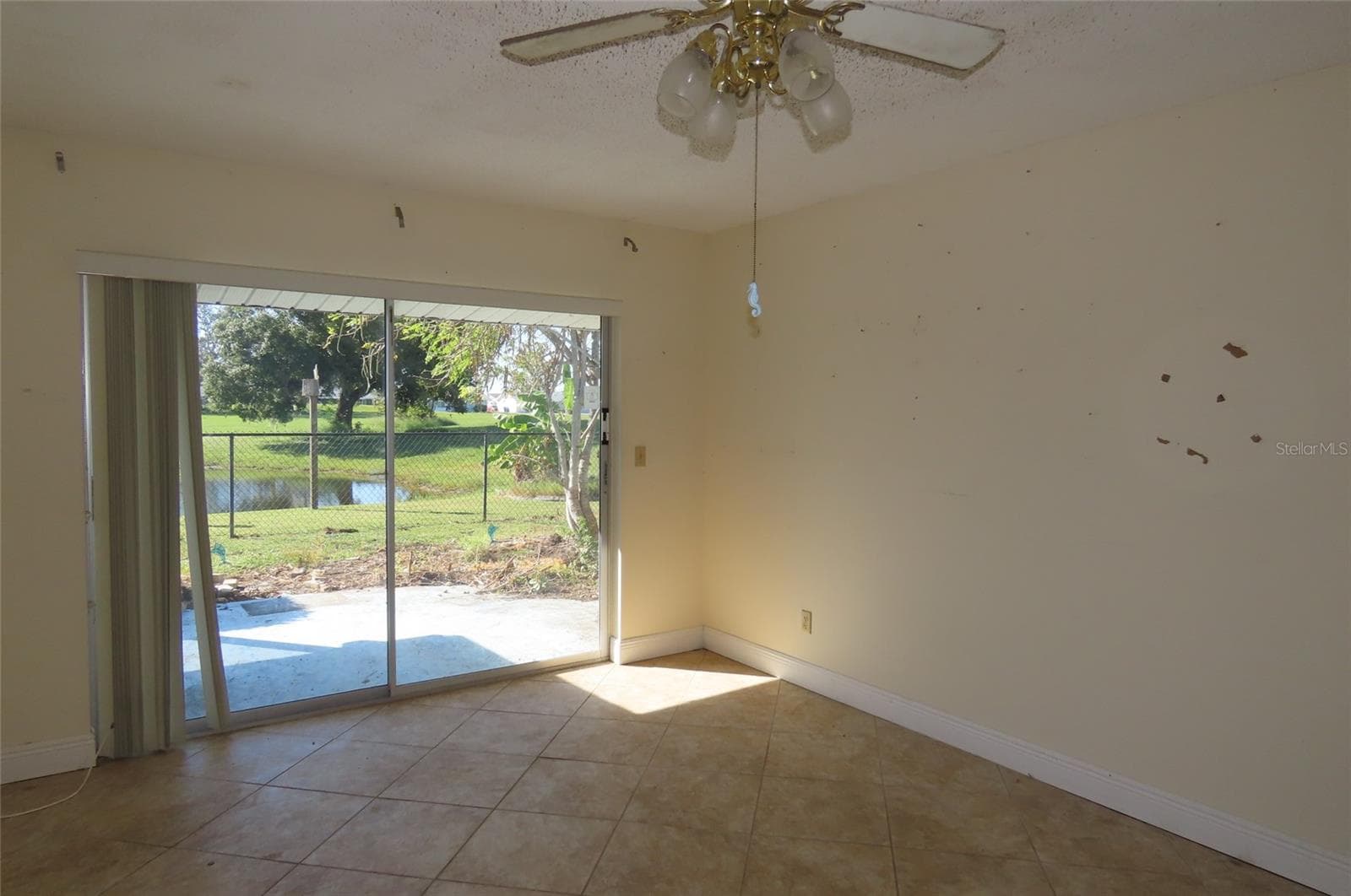 Single Family Residence at 910 EL RANCHO DR, SUN CITY CENTER, photo 16 of 38