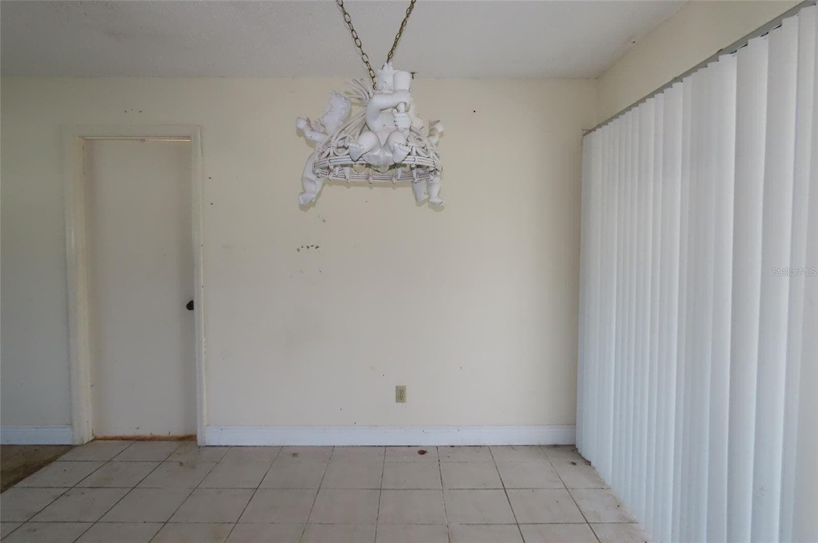 Single Family Residence at 910 EL RANCHO DR, SUN CITY CENTER, photo 27 of 38