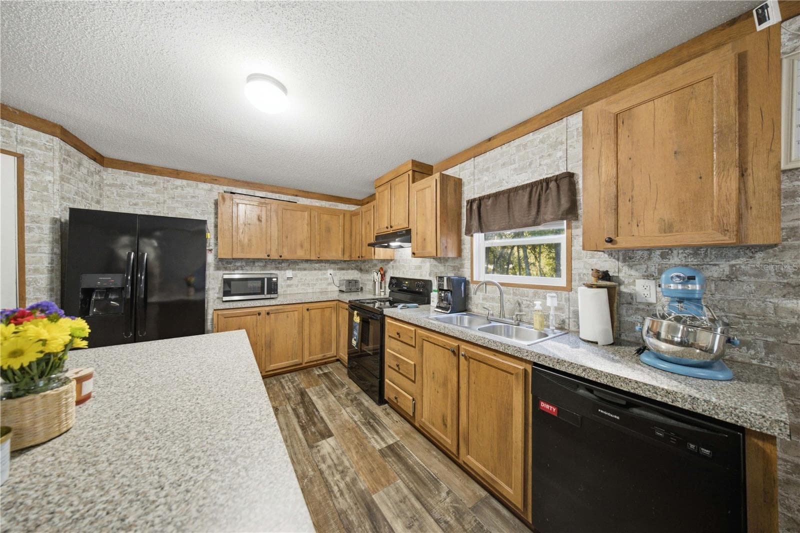 KITCHEN - 9921 SE 160TH AVE, OCKLAWAHA