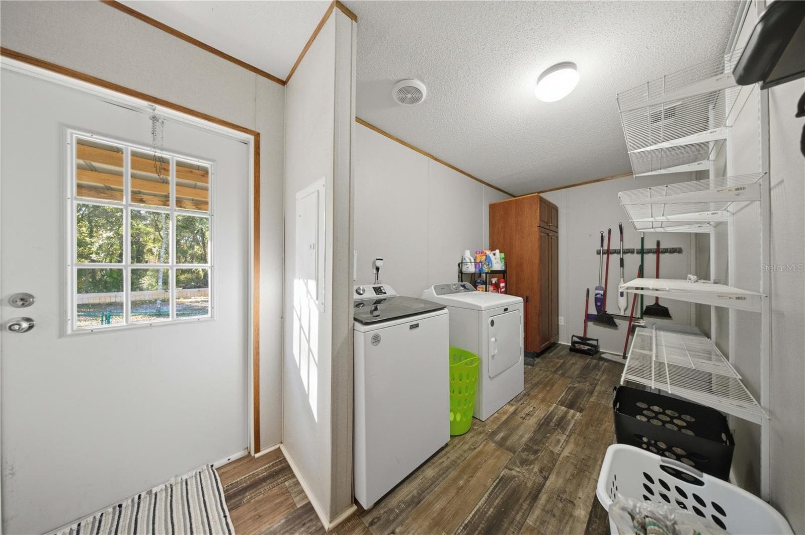 LAUNDRY ROOM - 9921 SE 160TH AVE, OCKLAWAHA