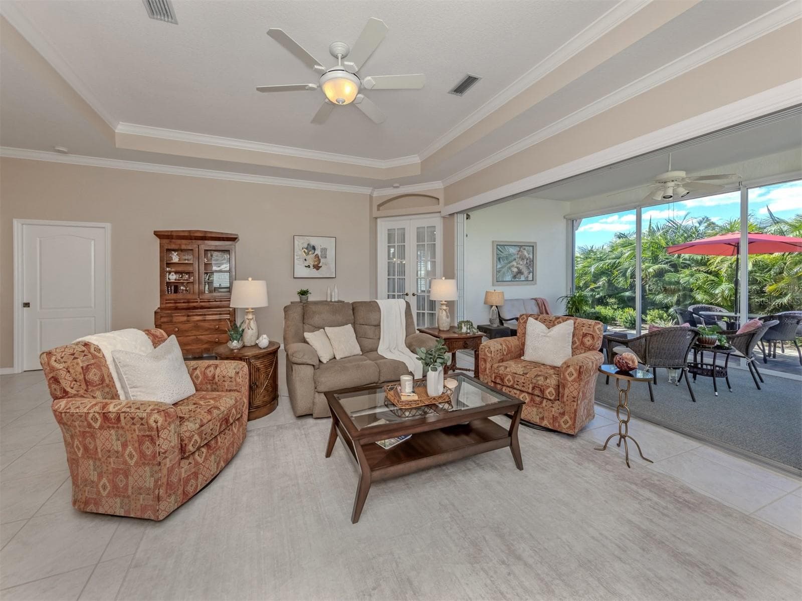 Single Family Residence at 637 MISTY PINE DR, VENICE, photo 7 of 60