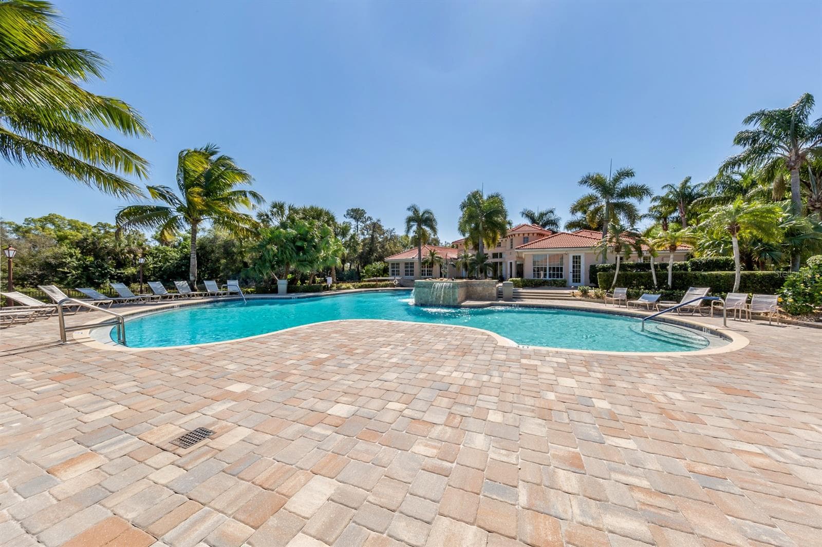 Single Family Residence at 637 MISTY PINE DR, VENICE, photo 44 of 60