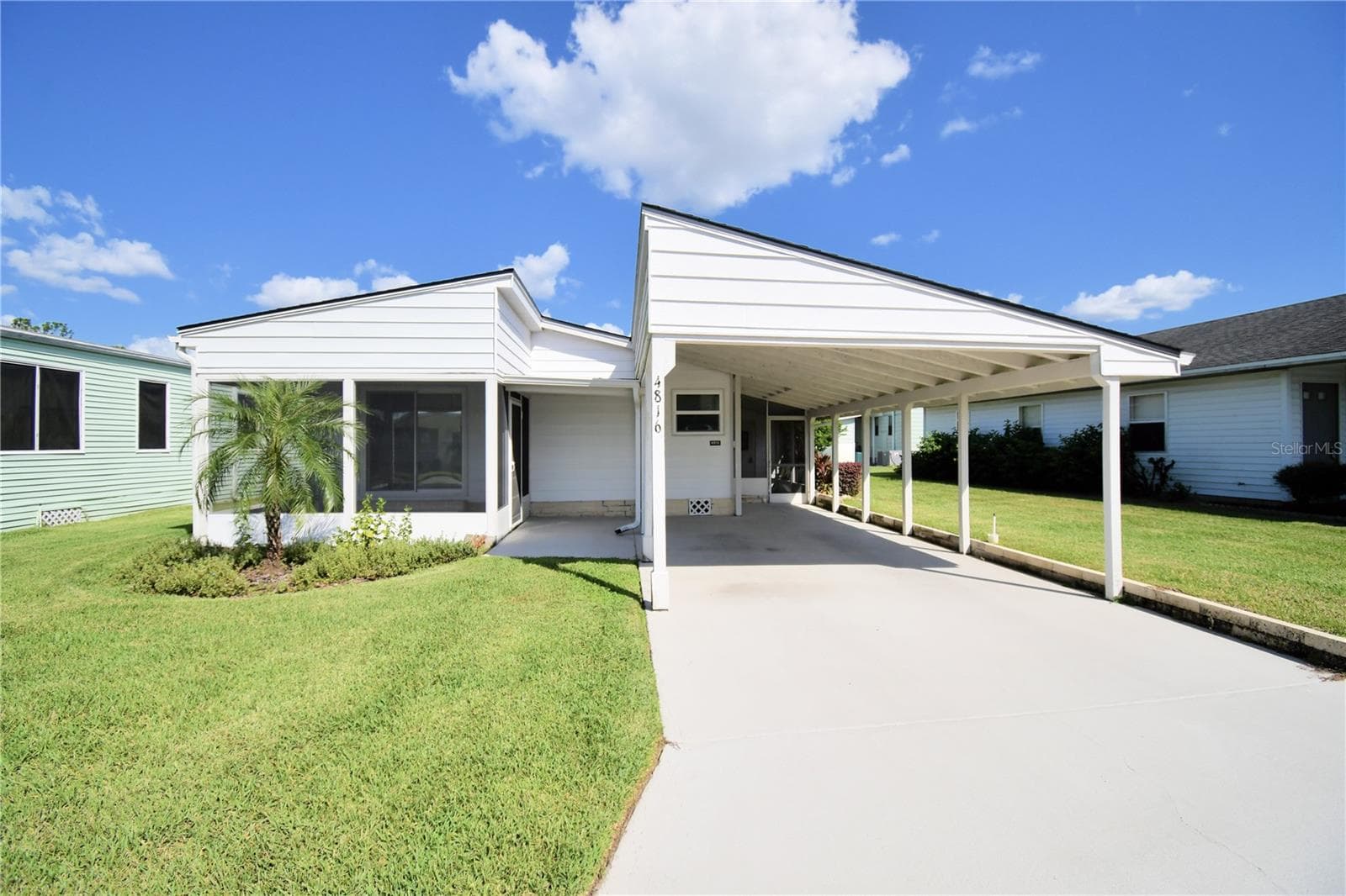 Manufactured Home at 4816 GOLDENVIEW LN, LAKELAND, photo 2 of 83