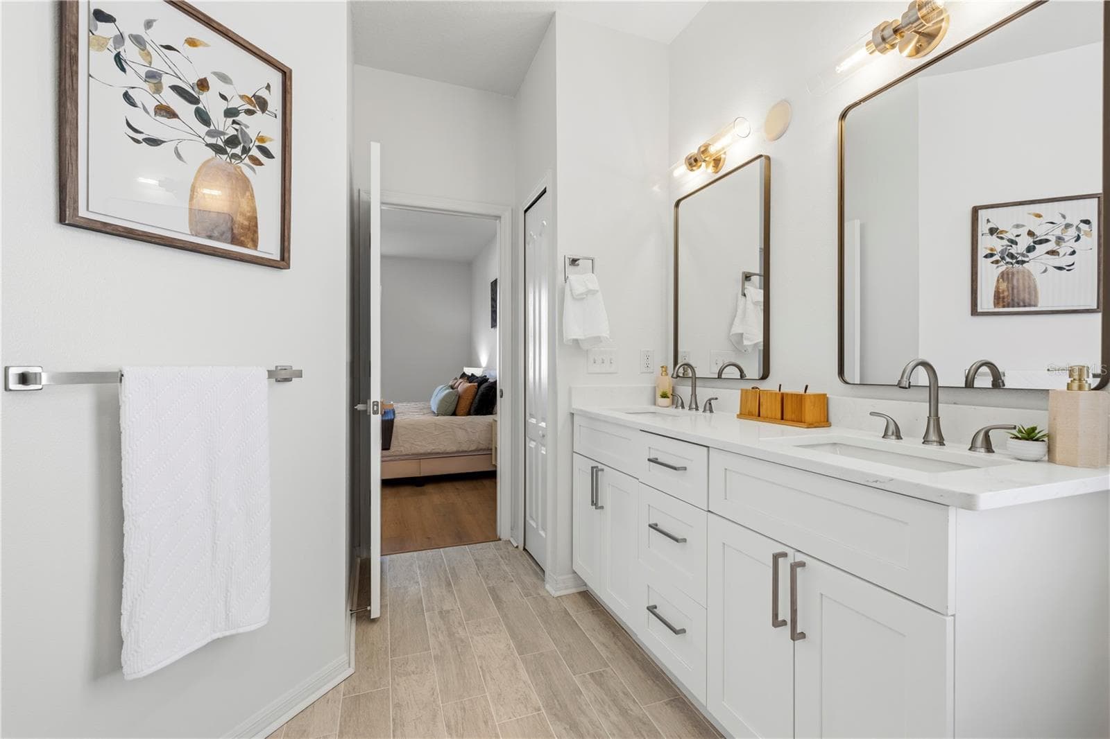 Bathroom - 10416 MEADOW SPRING DR, TAMPA