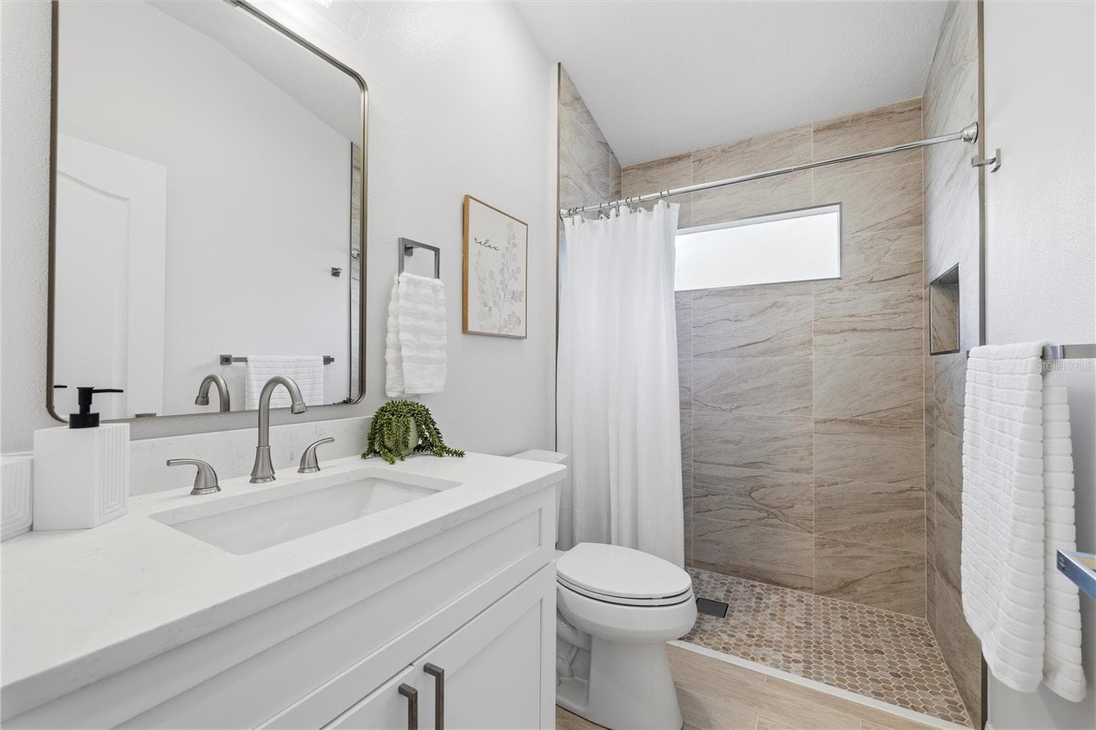 Bathroom - 10416 MEADOW SPRING DR, TAMPA