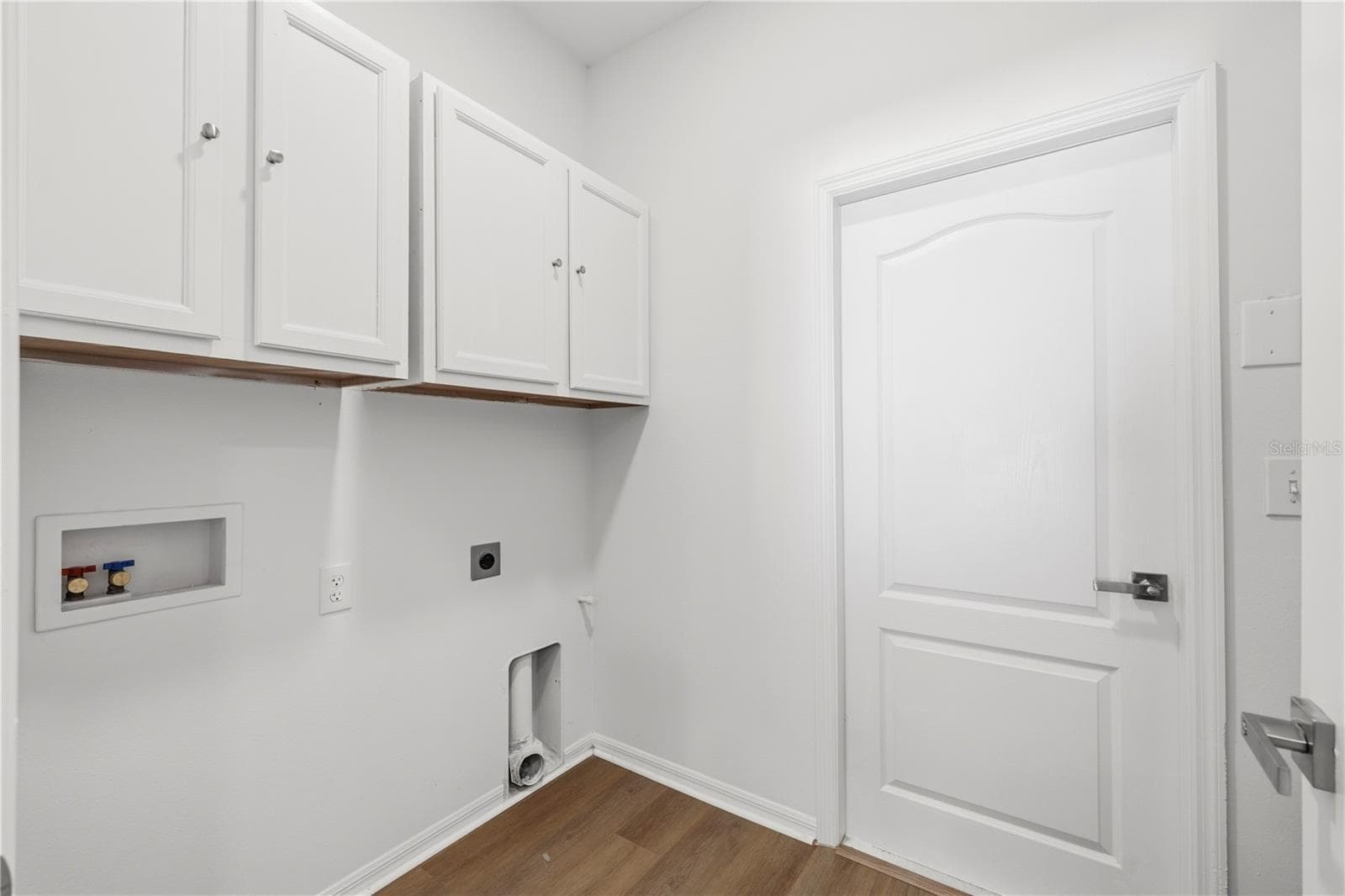 Laundry Room - 10416 MEADOW SPRING DR, TAMPA