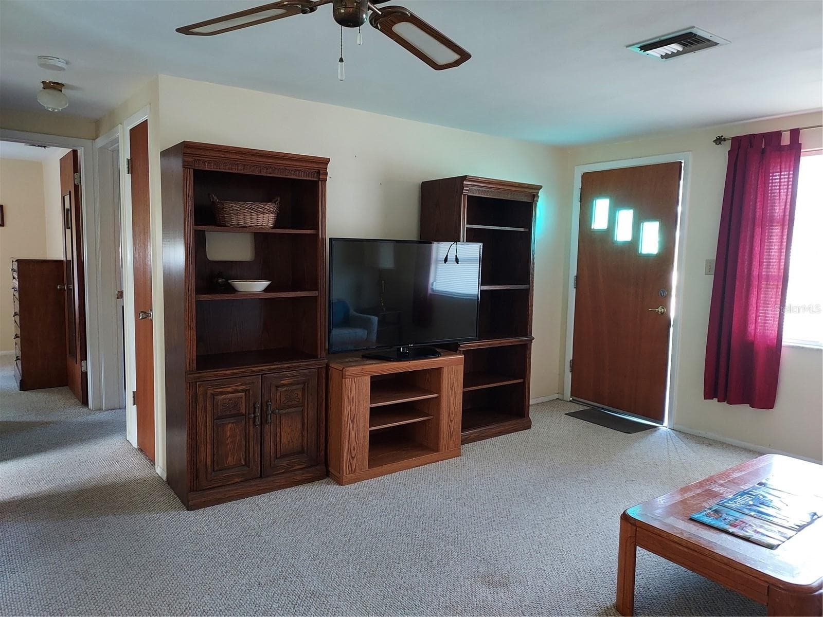Single Family Residence at 1240 CHELSEA LN, HOLIDAY, photo 3 of 7