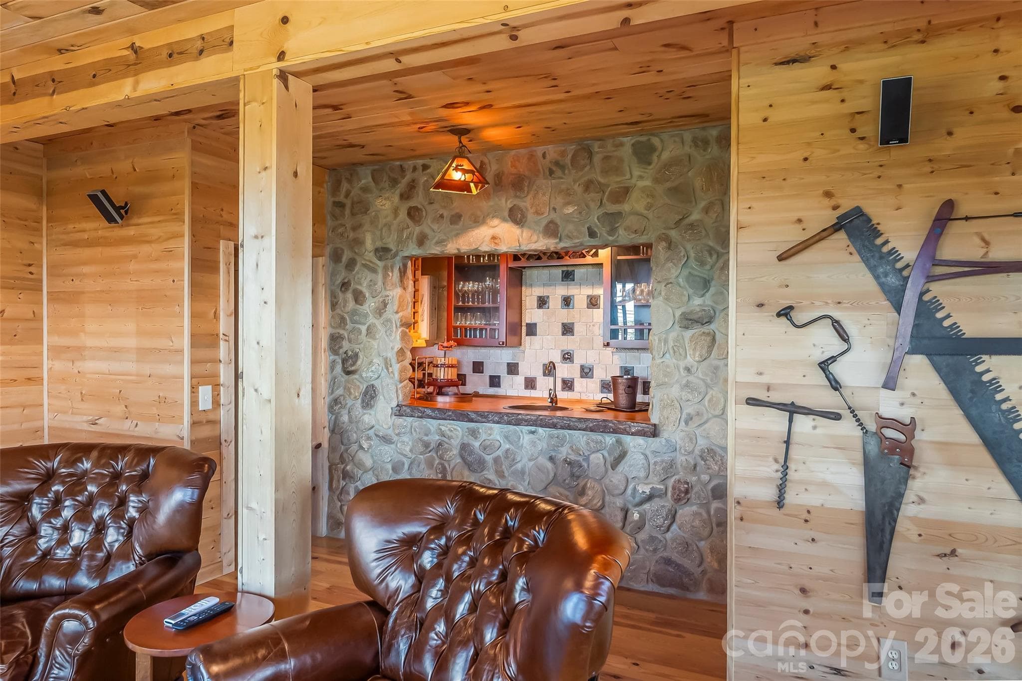 Basement den - 1829 Grants Mountain Road, Marion