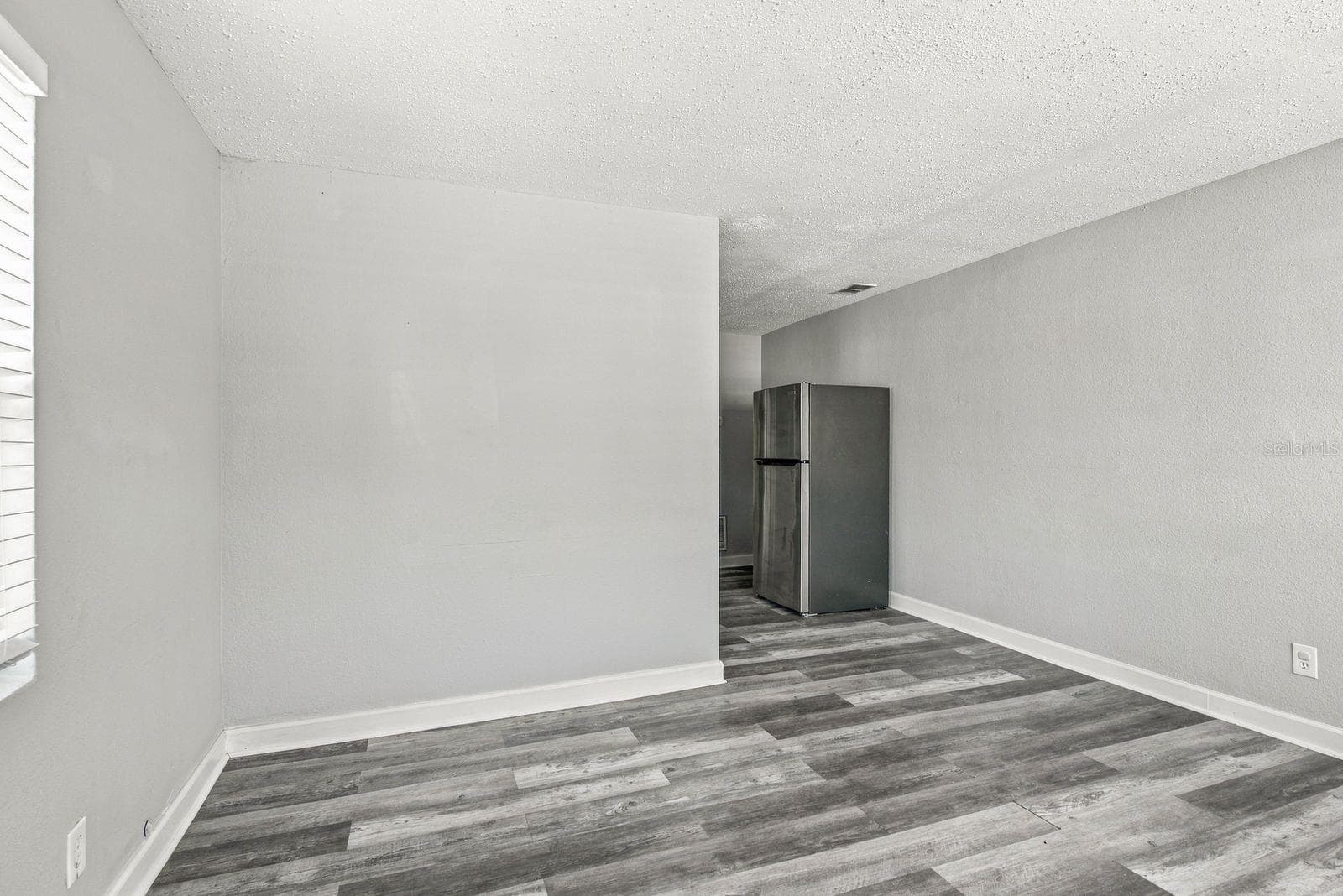 Duplex at 2834 FREEMONT TER S, ST PETERSBURG, photo 6 of 37
