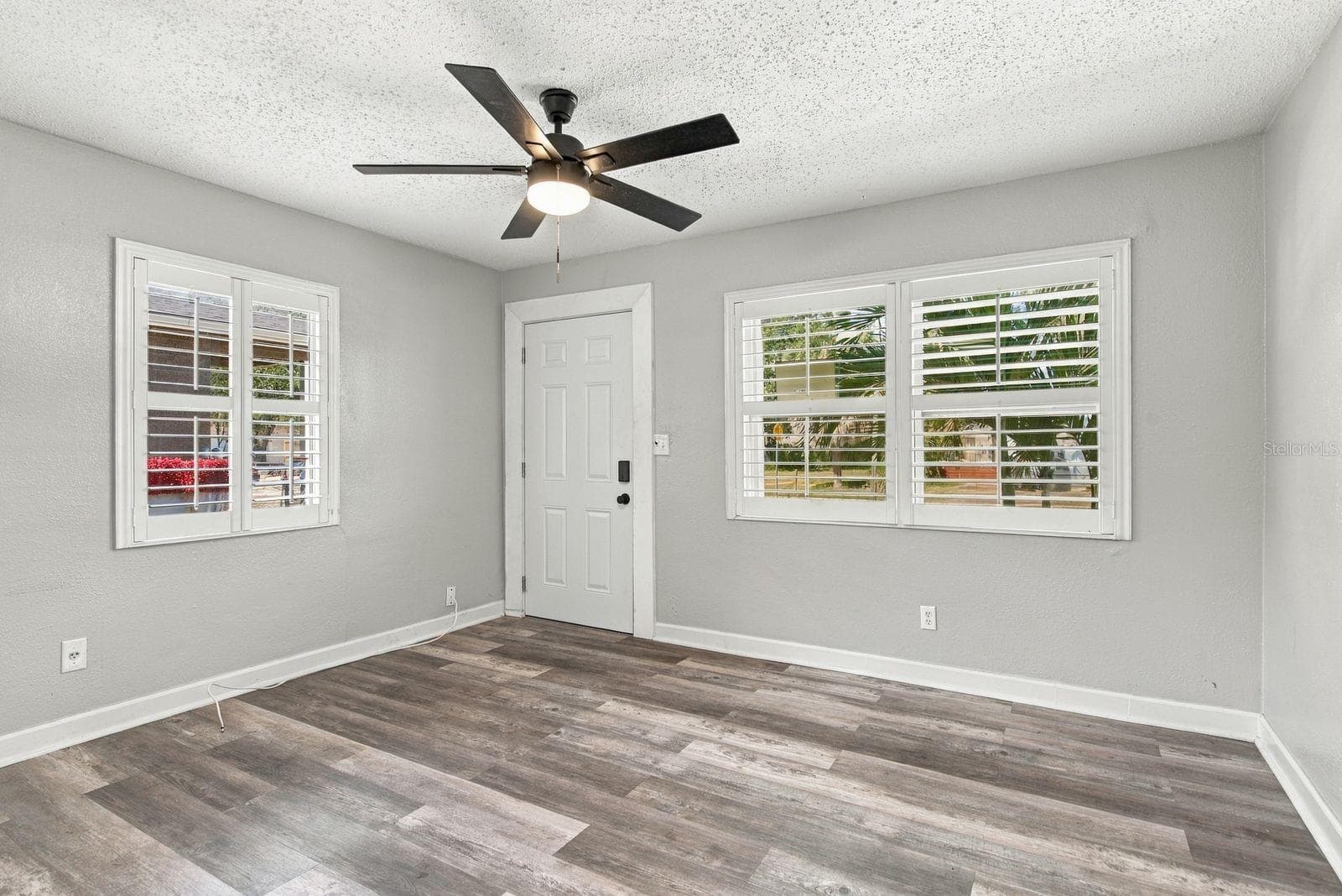 Duplex at 2834 FREEMONT TER S, ST PETERSBURG, photo 19 of 37
