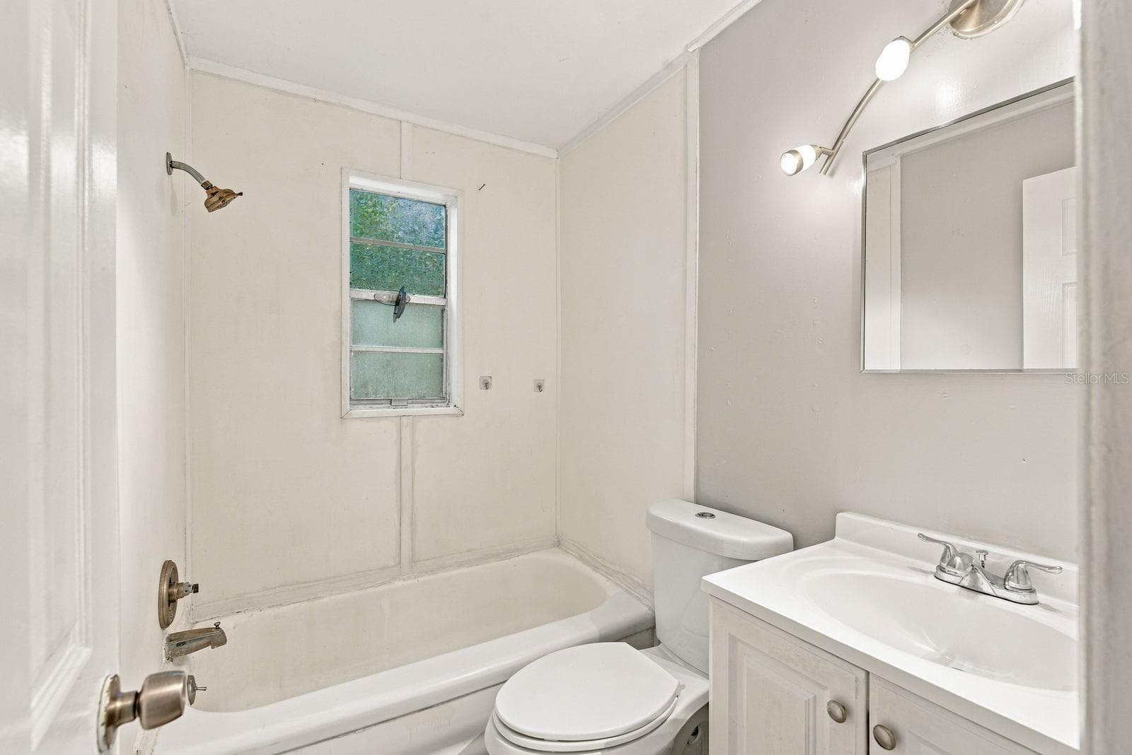 Duplex at 2834 FREEMONT TER S, ST PETERSBURG, photo 23 of 37