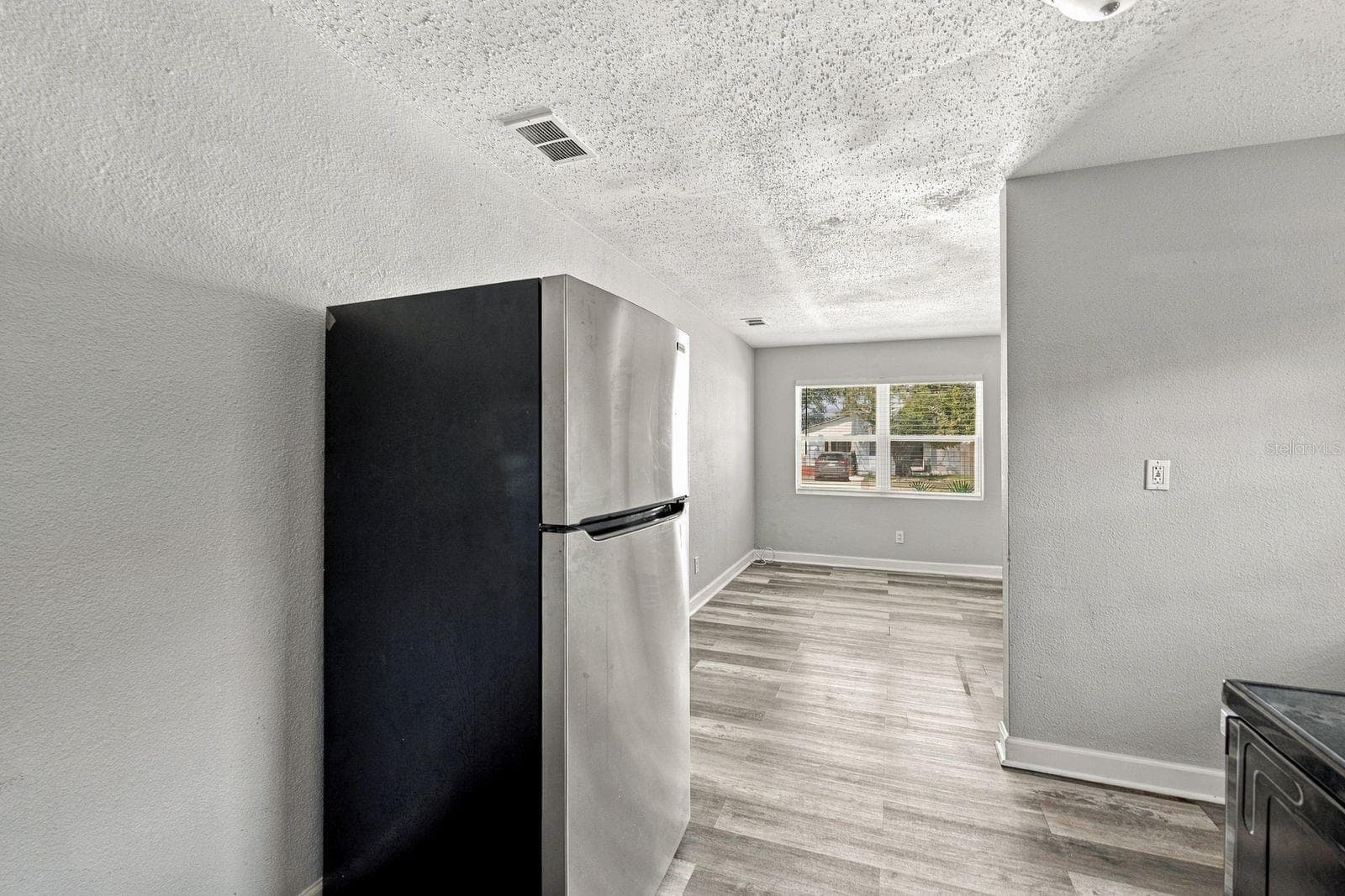 Duplex at 2834 FREEMONT TER S, ST PETERSBURG, photo 26 of 37