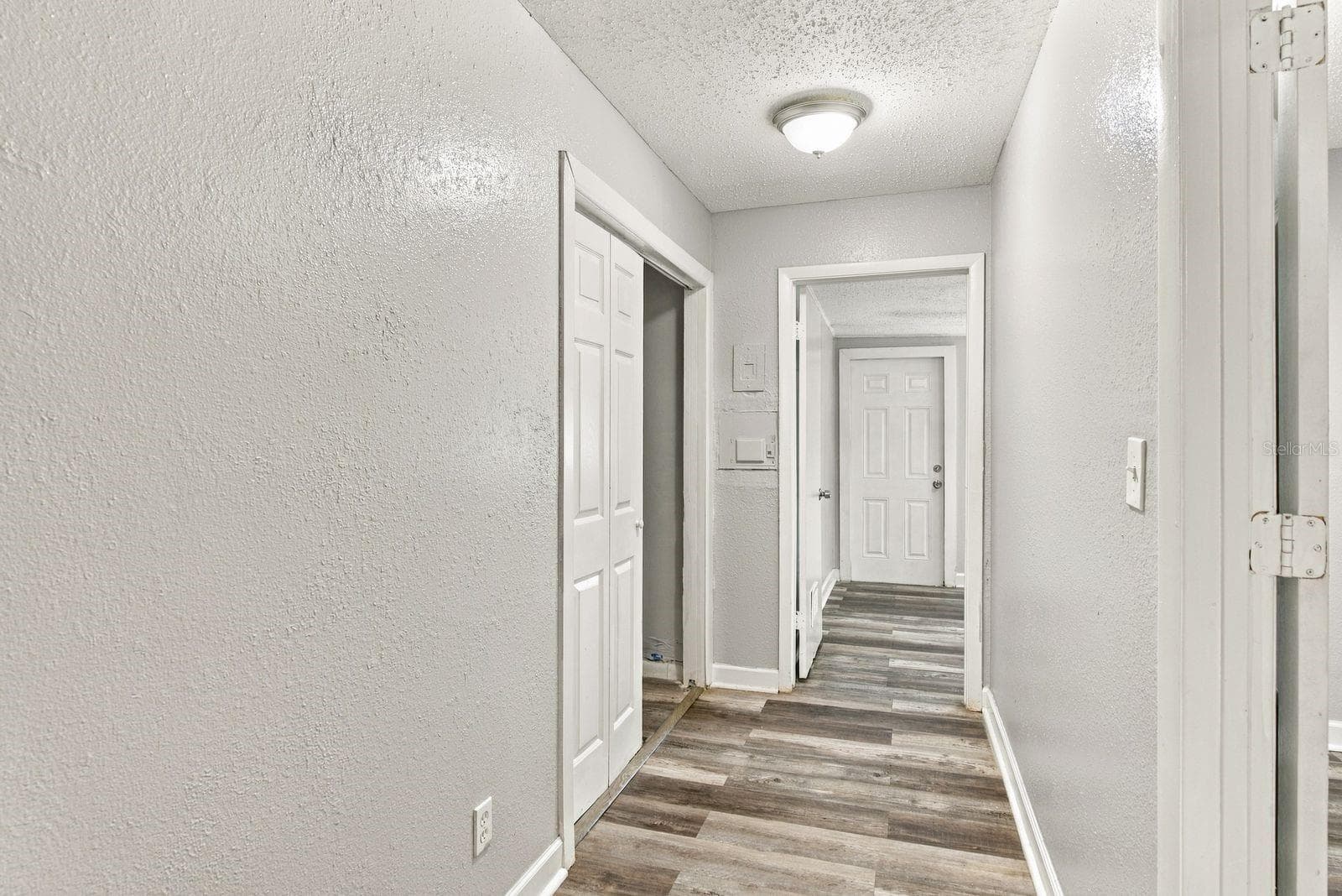 Duplex at 2834 FREEMONT TER S, ST PETERSBURG, photo 32 of 37