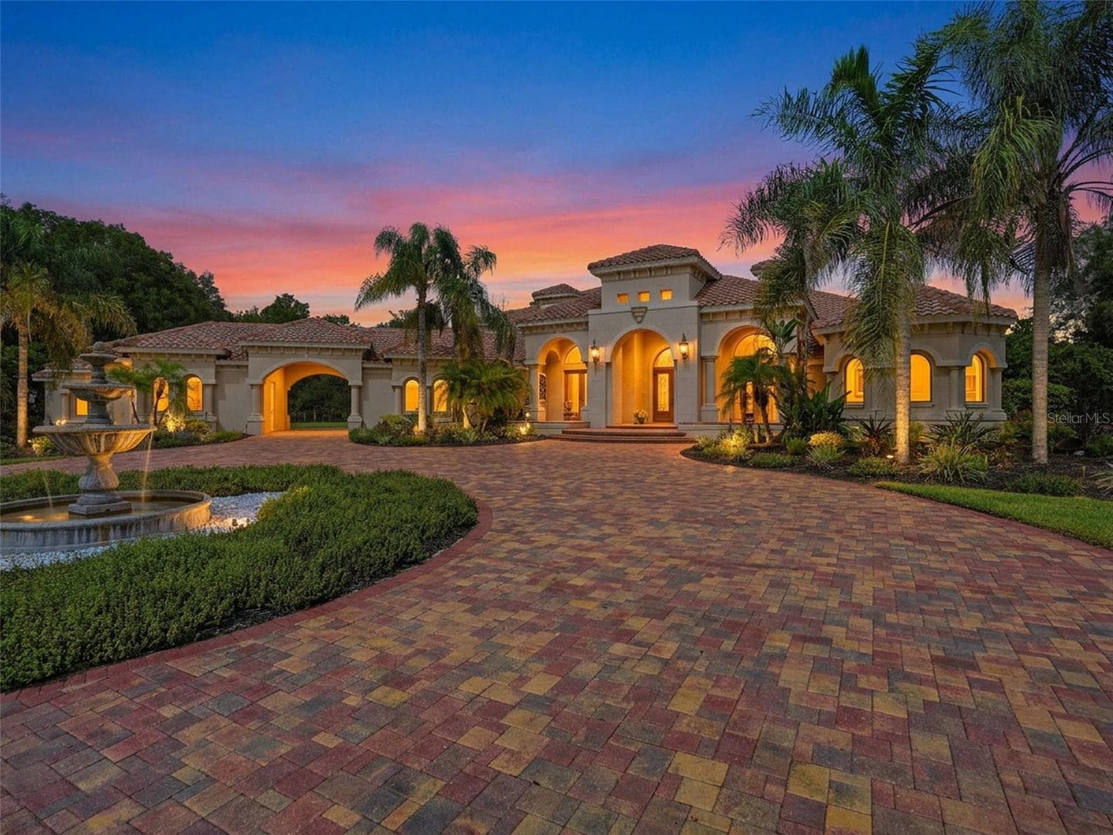 1450 VIRGINIA LEE CIR