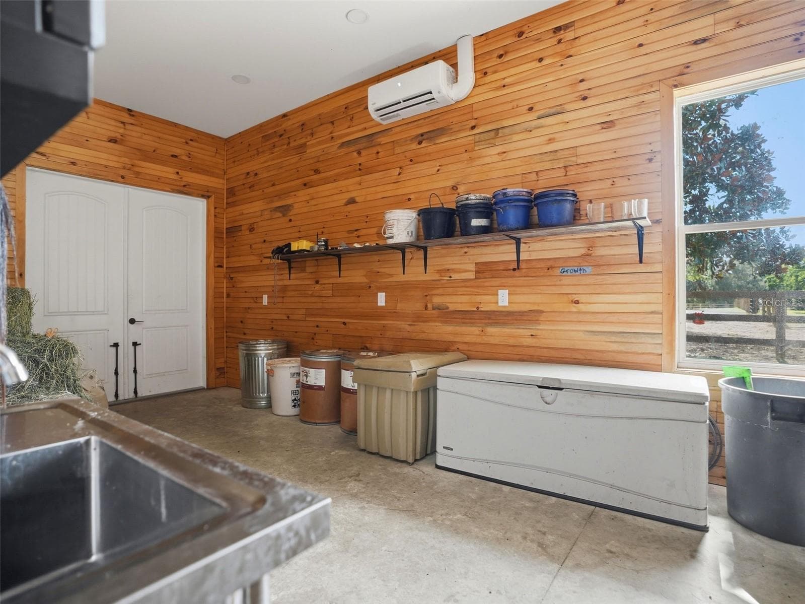 Temperature Controlled Feed Room - 1450 VIRGINIA LEE CIR, BROOKSVILLE