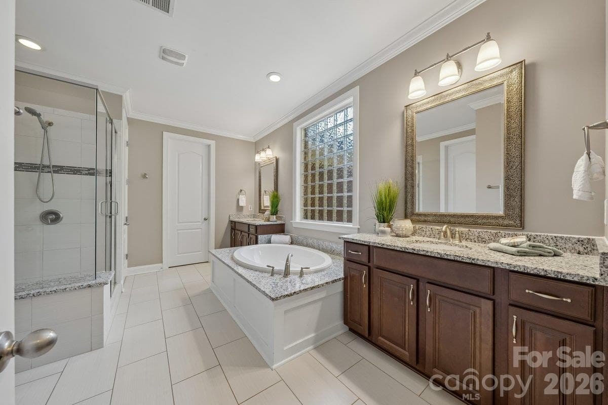 Single Family Residence at 7123 Yellowhorn Trail, Waxhaw, photo 35 of 55