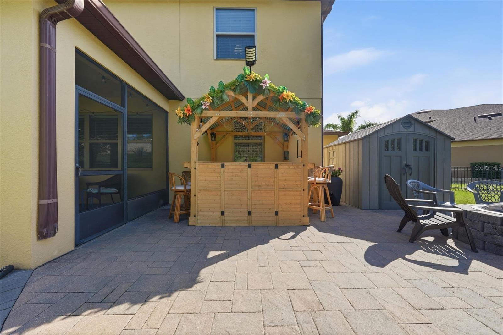Tiki Bar - 30145 LOSINO CV, MOUNT DORA