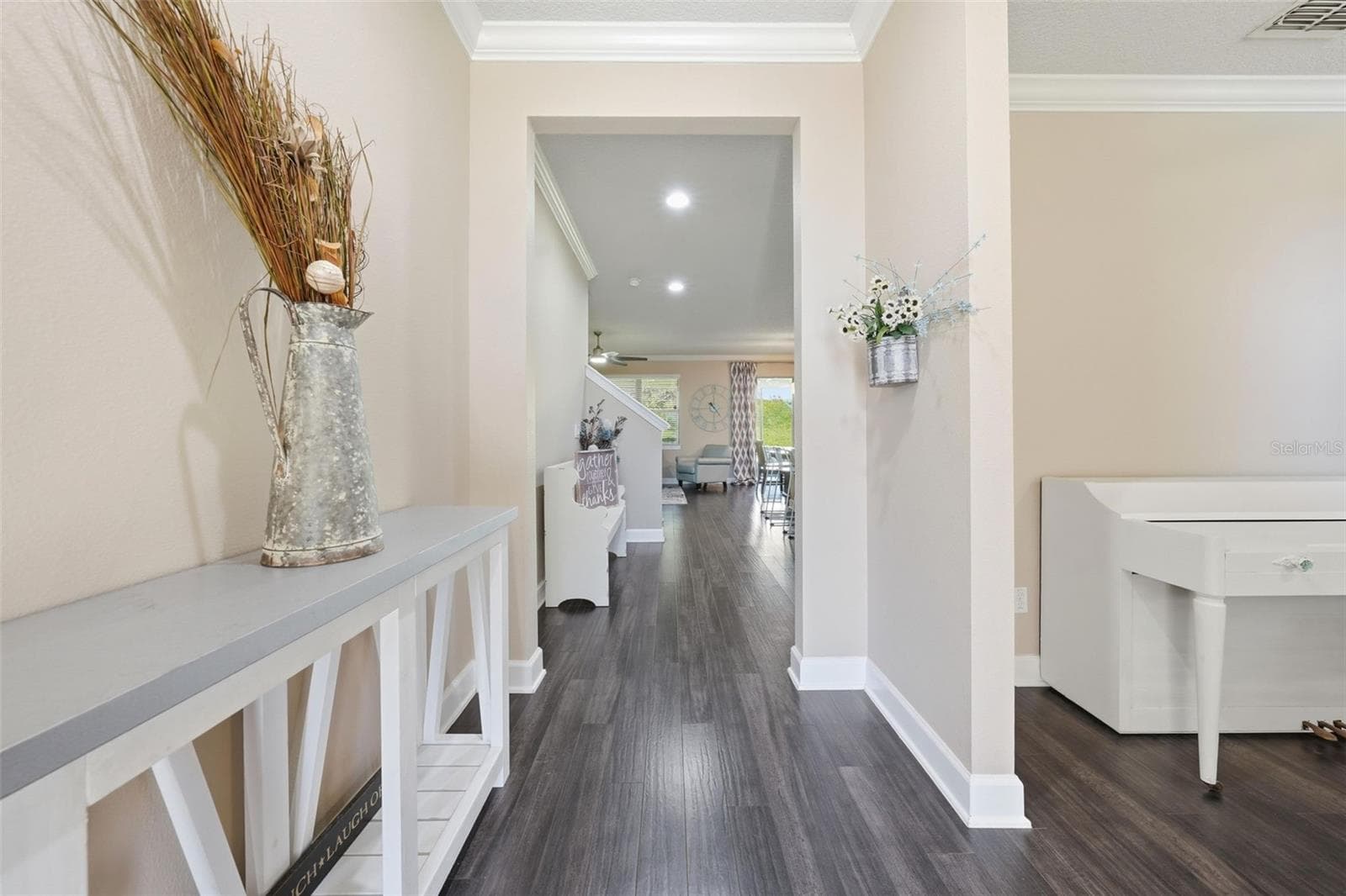 Entry to kitchen - 30145 LOSINO CV, MOUNT DORA