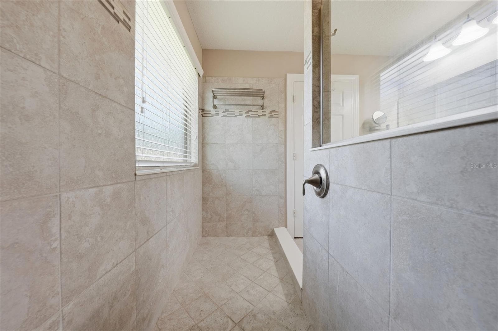 Primary en suite - 30145 LOSINO CV, MOUNT DORA