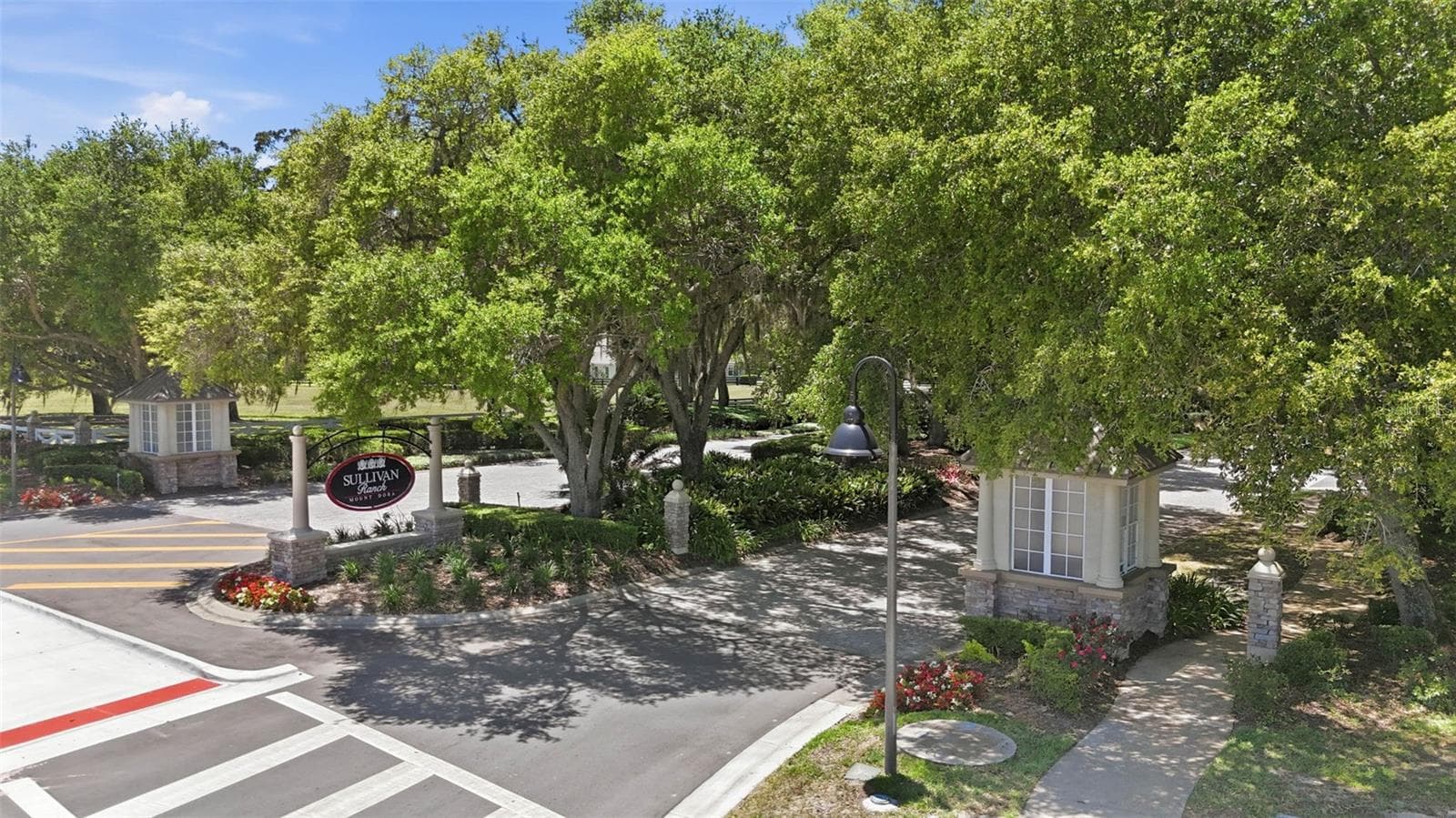 Community Entrance - 30145 LOSINO CV, MOUNT DORA