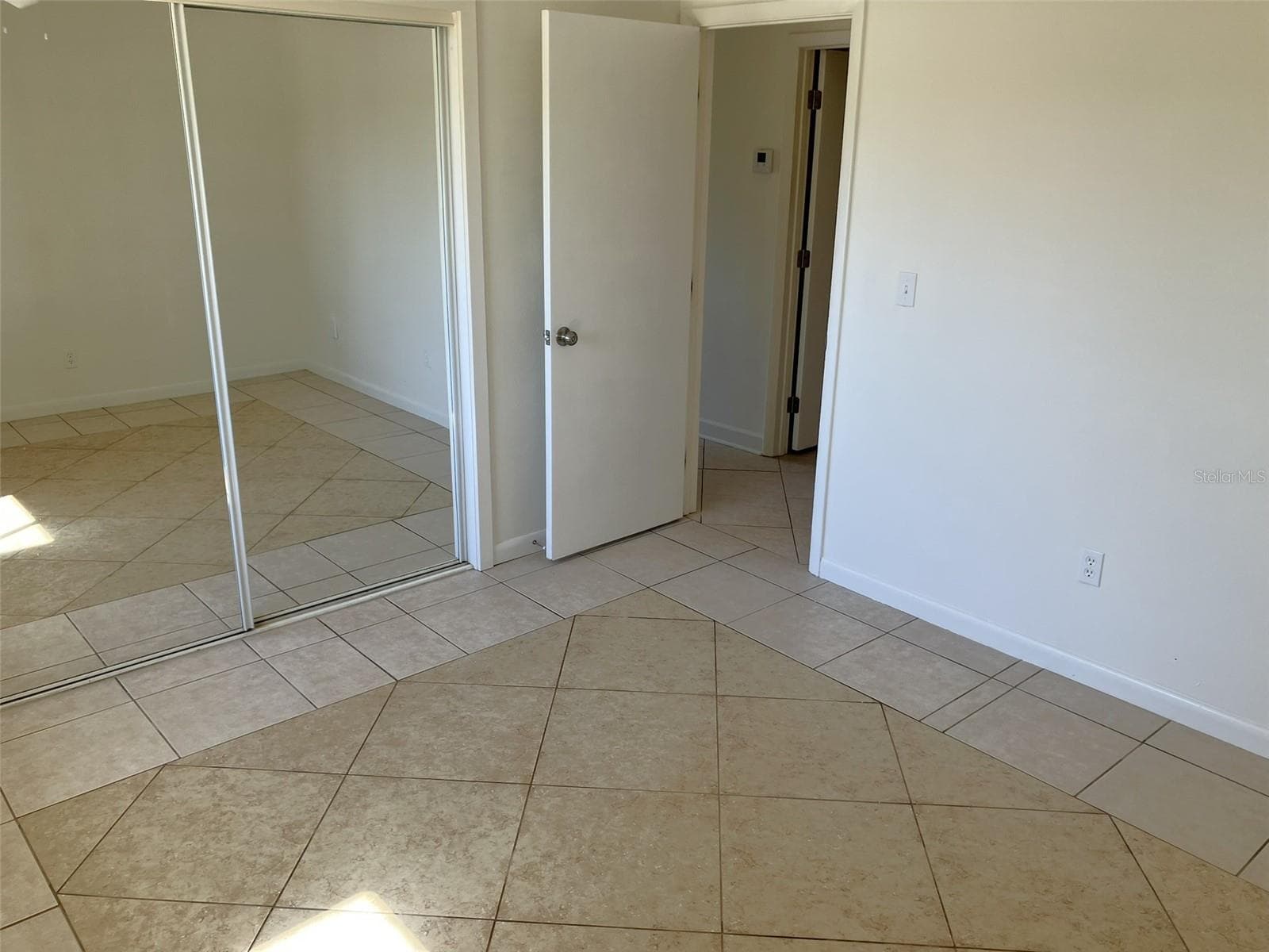 edroom 2 - 2460 LAURELWOOD DR #E, CLEARWATER