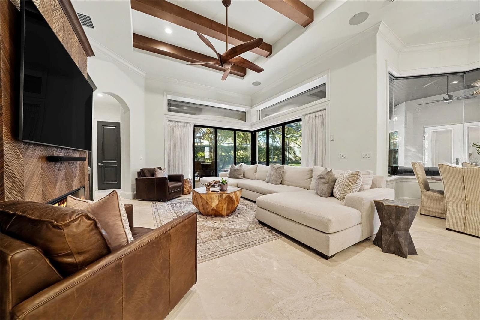 Single Family Residence at 32519 HAWKS LAKE LN, SORRENTO, photo 10 of 74