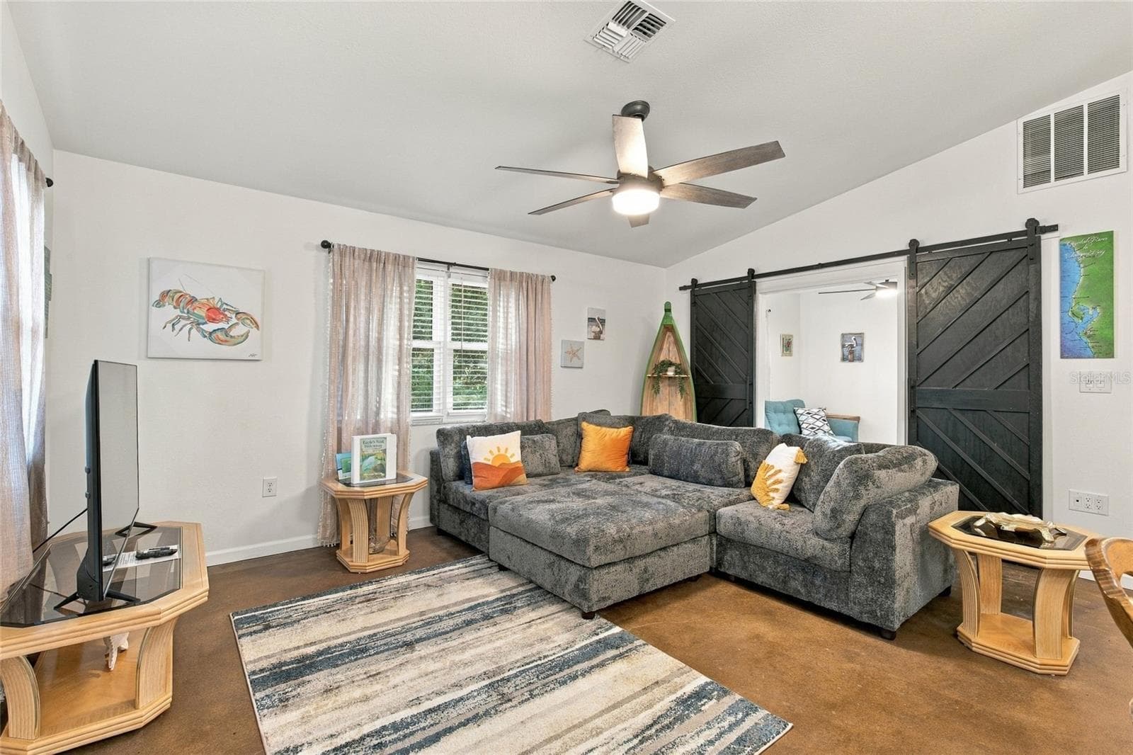 Single Family Residence at 4100 N EAGLE NEST PT, CRYSTAL RIVER, photo 3 of 37