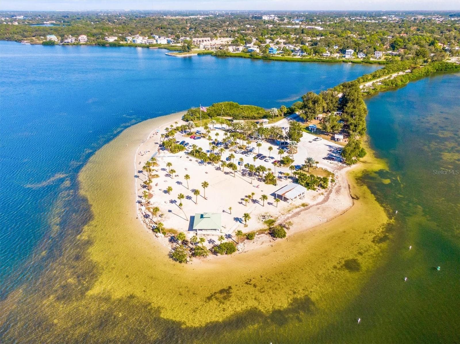 Sunset beach less then 10 minutes away - 4120 BUENA VISTA LN, HOLIDAY
