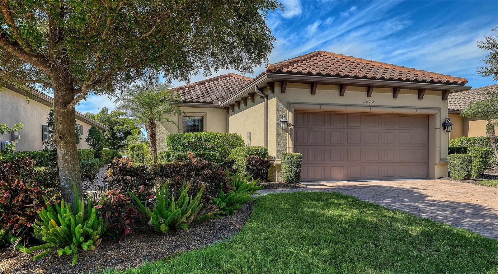 Single Family Residence at 5572 SENTIERO DR, NOKOMIS, photo 2 of 74