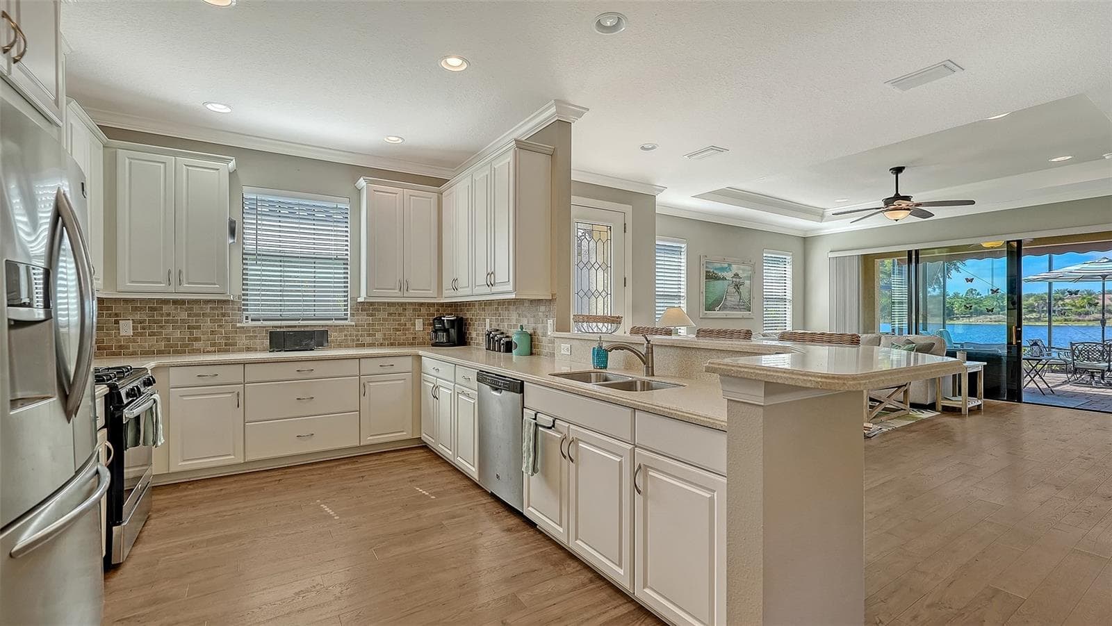 Single Family Residence at 5572 SENTIERO DR, NOKOMIS, photo 14 of 74