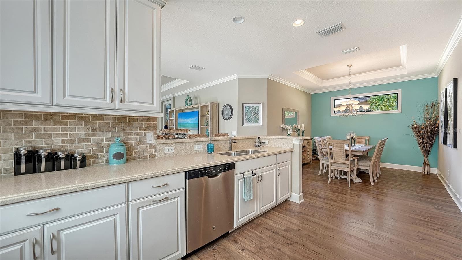 Single Family Residence at 5572 SENTIERO DR, NOKOMIS, photo 18 of 74